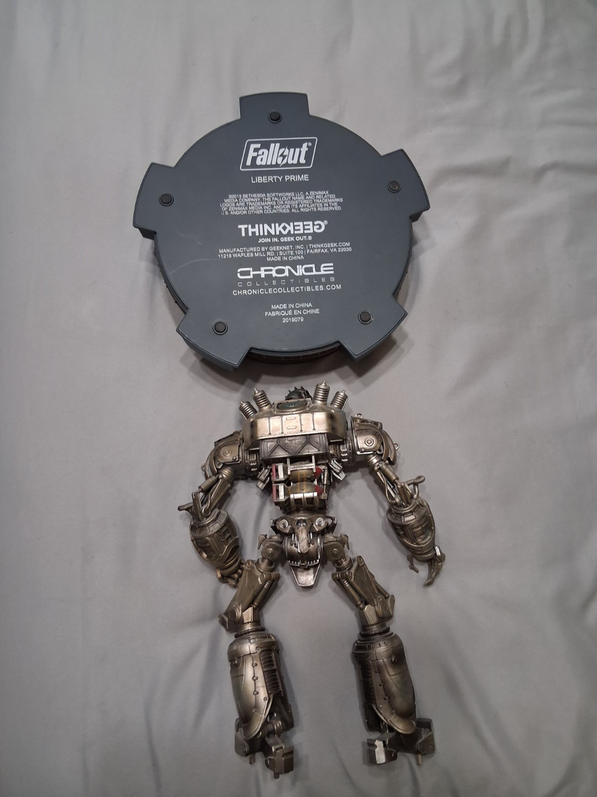 Chronicle Collectibles Fallout Liberty Prime Statue