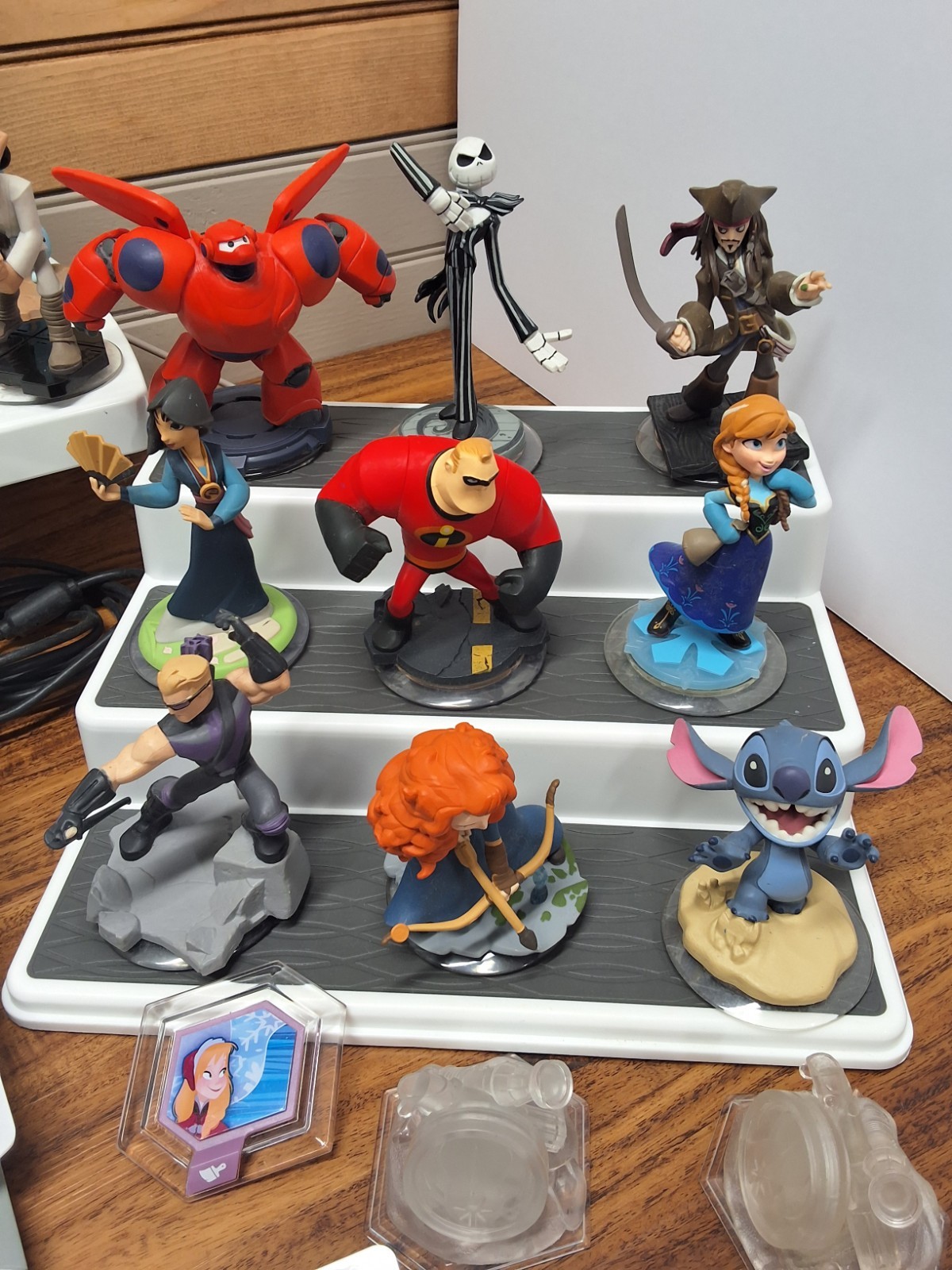 32 Disney Infinity Figures Crystals Pwr Discs 1.0/2.0/3.0 Portals XBOX 360 Games