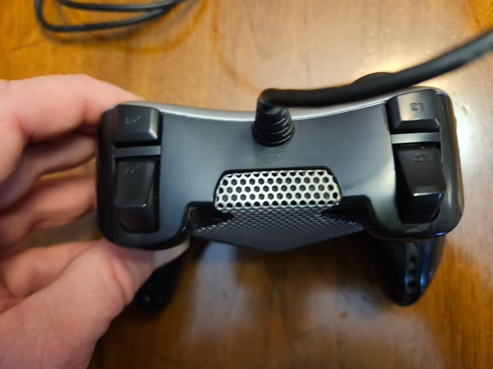 Xbox Logitech Chillstream – Contains Fans to Cool Hands – Wired – TESTED