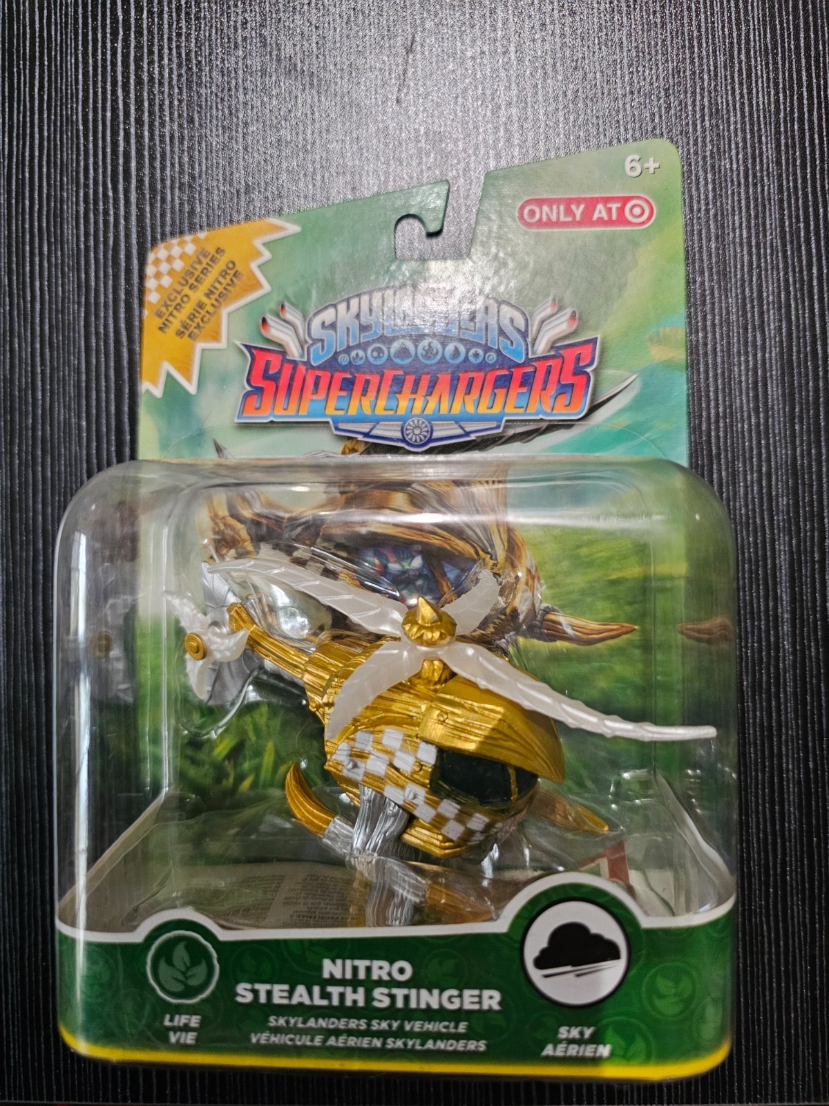 skylanders superchargers nitro stealth stinger