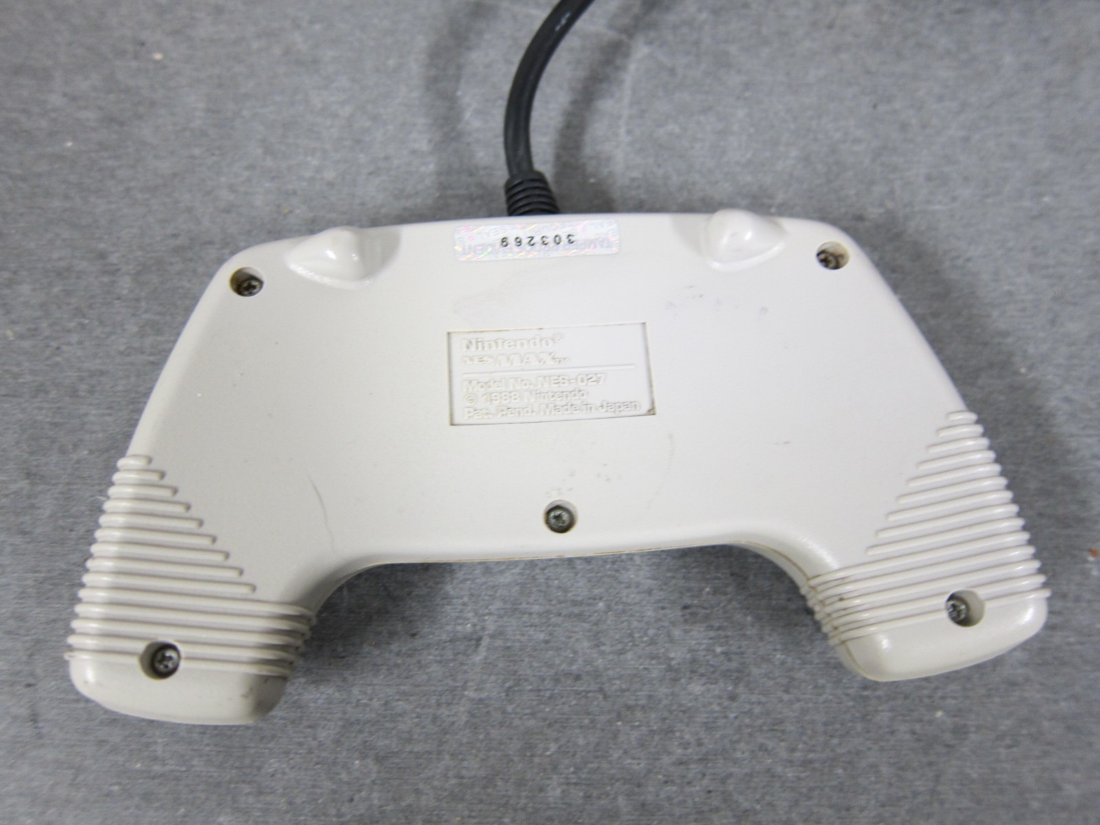 Nintendo NES Max Turbo Controller NES-027 OEM (CLEAN, NOT FADED!)