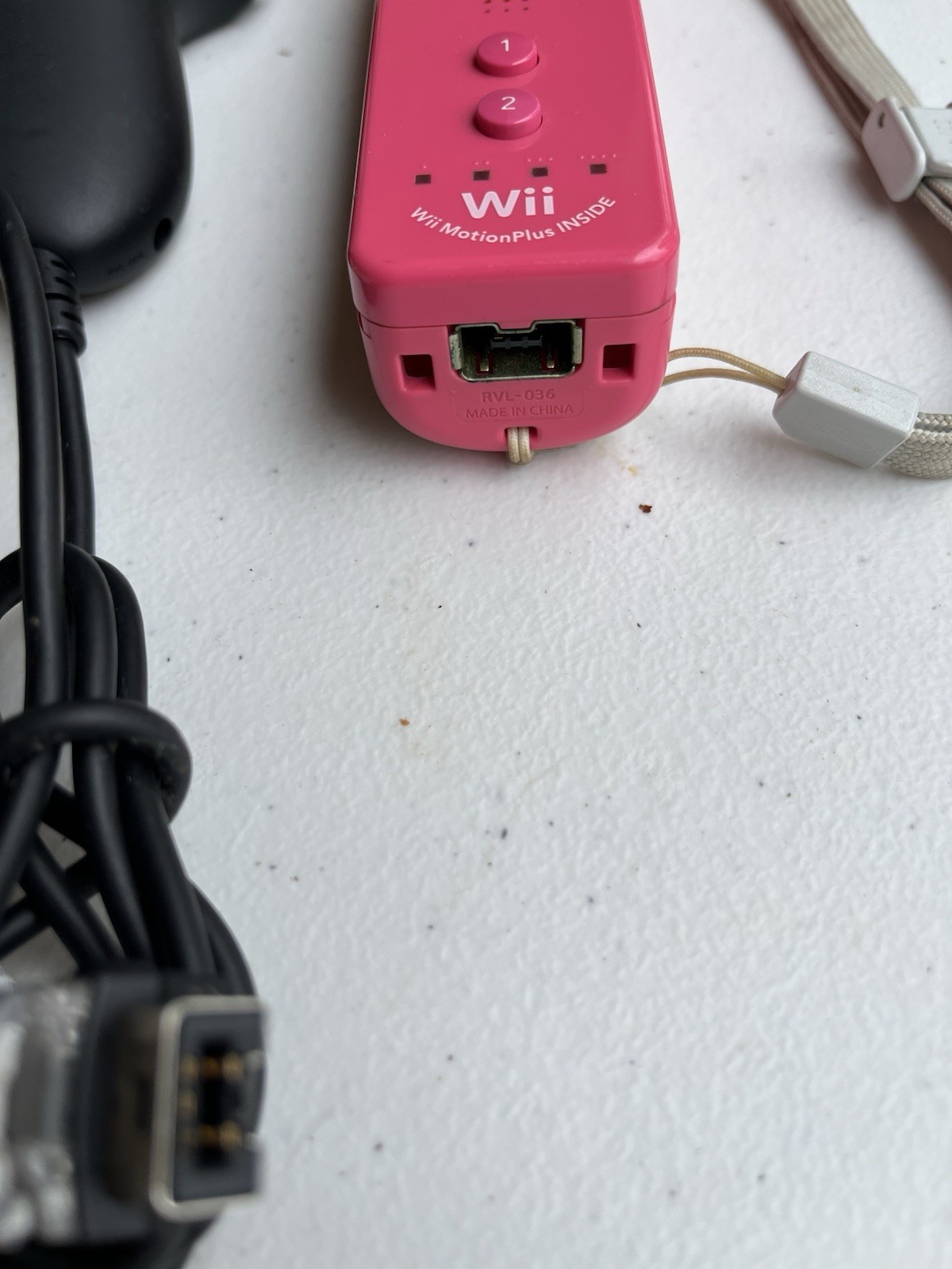 Nintendo Wii Remote Controller RVL-036 Wii Motion Pink W/ Black Nunchuck CVR