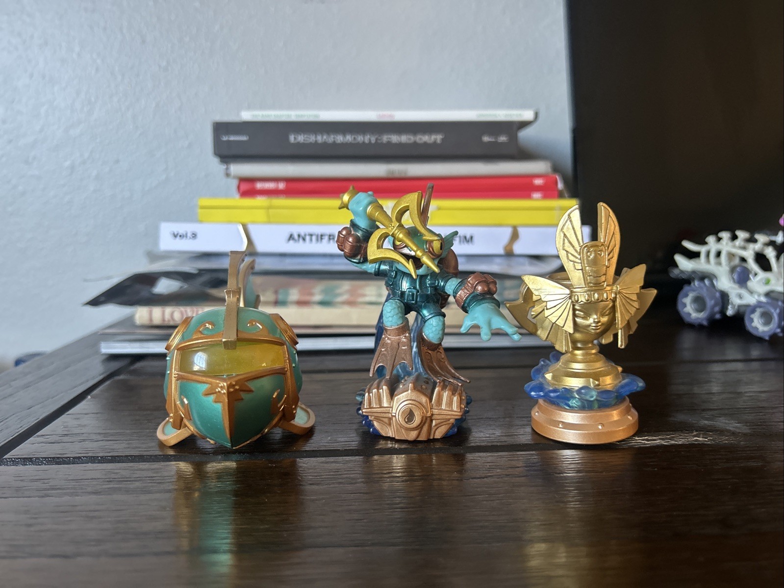 Skylander Deep Dove Gill Grunt, Vehicle, The Reef Ripper, Alongside Sea Thophy
