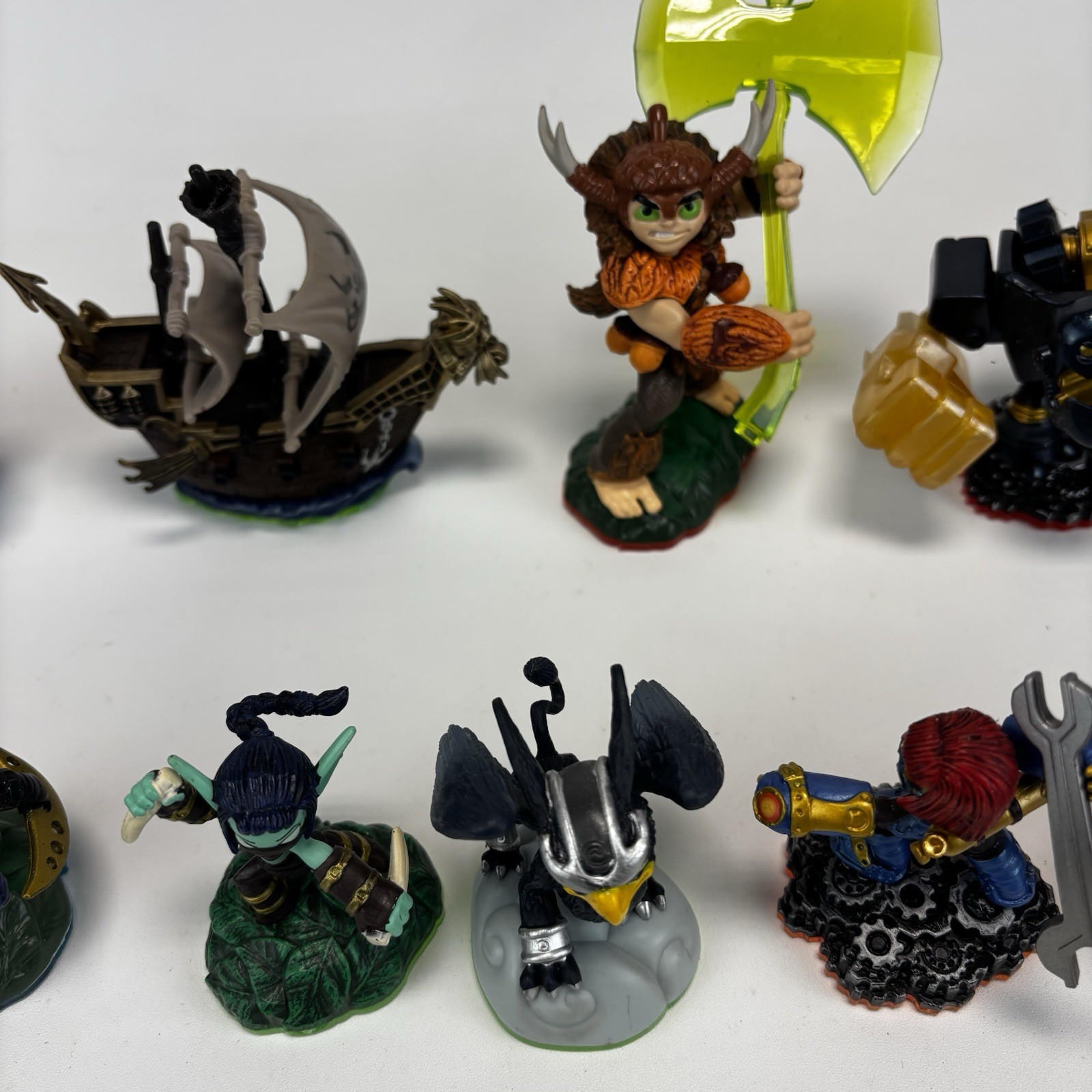 Skylanders Activision Collectible Figures LOT OF 19 PCs Mixed Toy Vintage Spyro