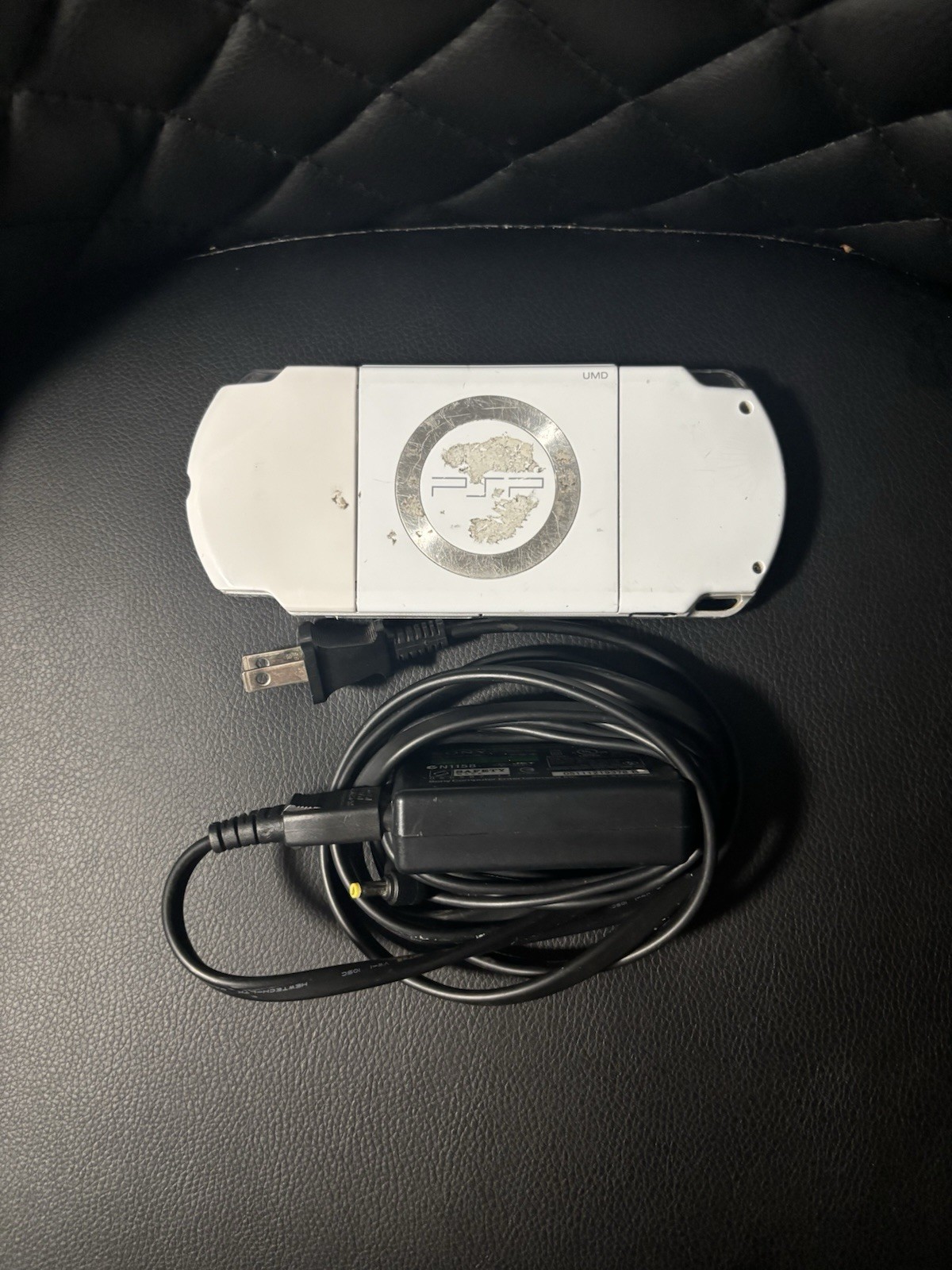 Sony PSP-2000 White Handheld Console, Wi-Fi, Region Free, 32MB, 480p