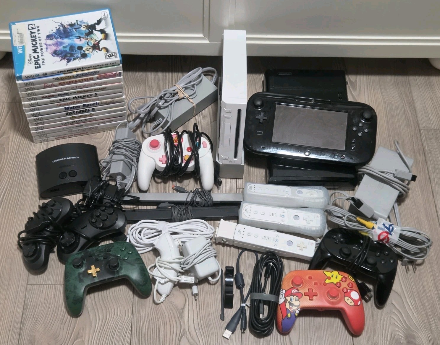 Nintendo Wii U / Wii Game Console Bundle Lot /w Games Controllers Sega *READ*