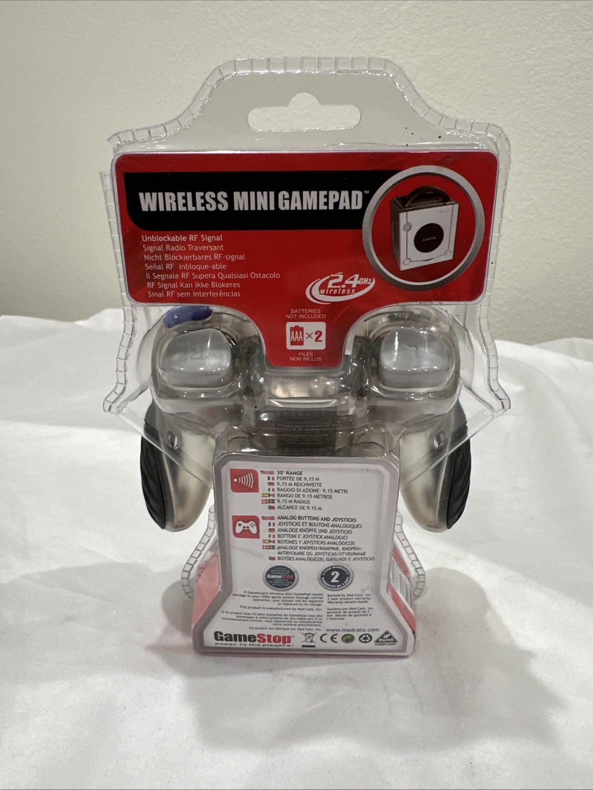 Nintendo GameCube Wii Gamestop Mad Catz Wireless 2.4ghz Gamepad Controller NEW