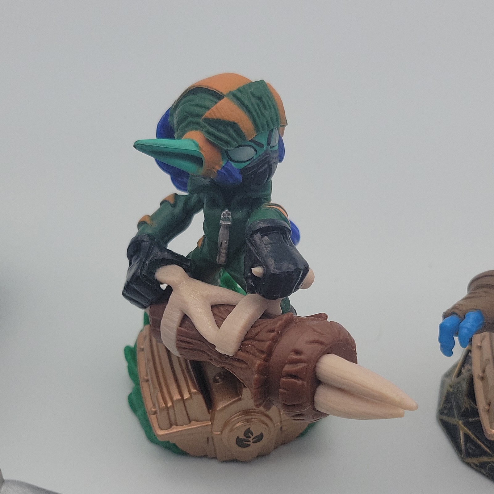 Skylanders SuperChargers Game +Portal of Power Base For Xbox 360 And Figures