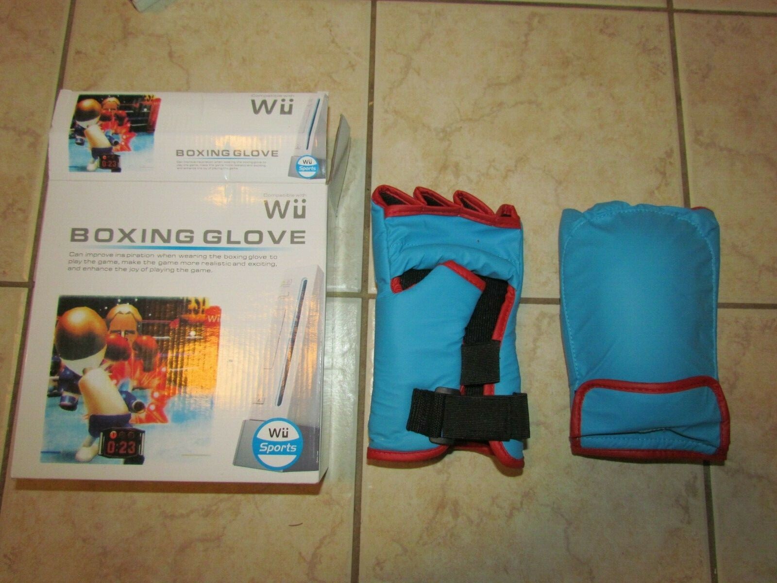 Nintendo WII Bundle Console 2 REMOTES NUNCHUCK 5 GAMES SPORTS GLOVES ZAPPER