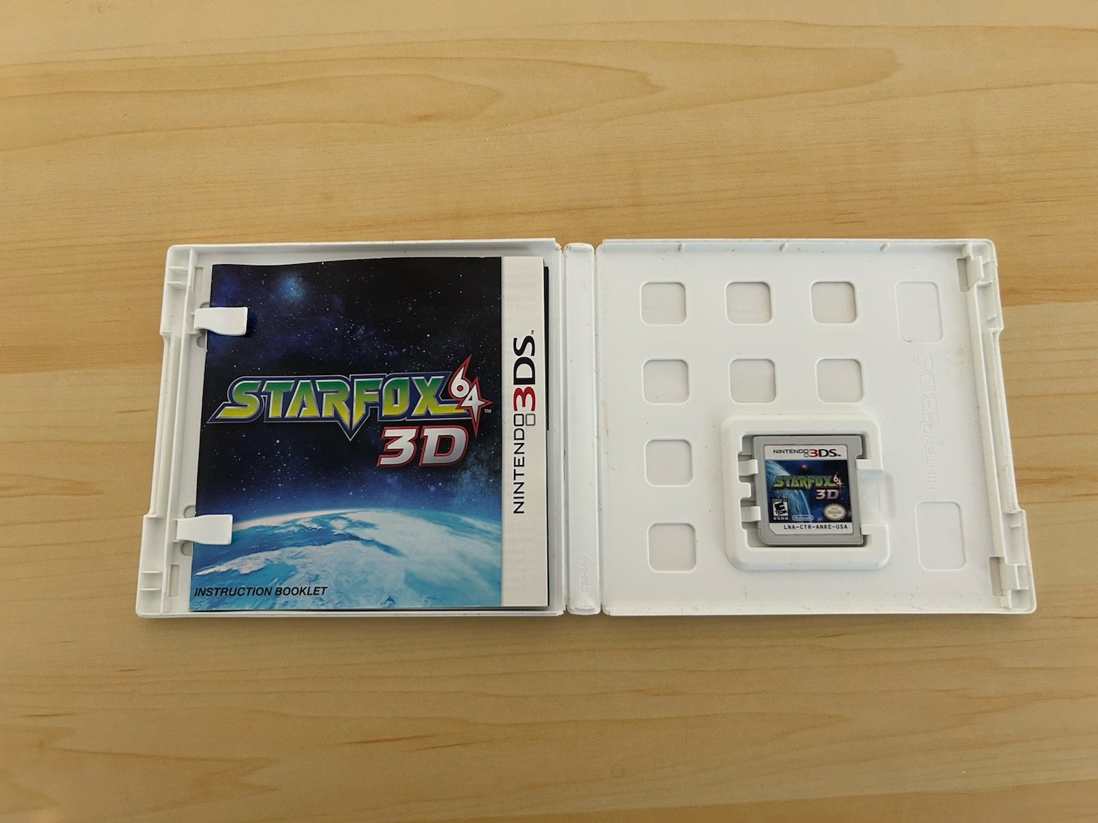 Star Fox 64 3D With Manual And Insert Nintendo 3DS