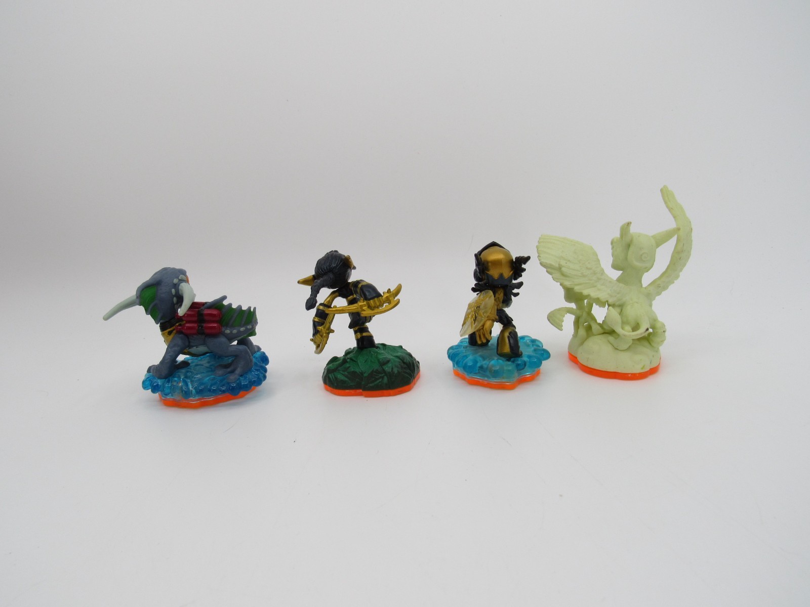 4 Skylanders Air 2X Water Life Legendary Light Core Chill Legendary Stealth Elf