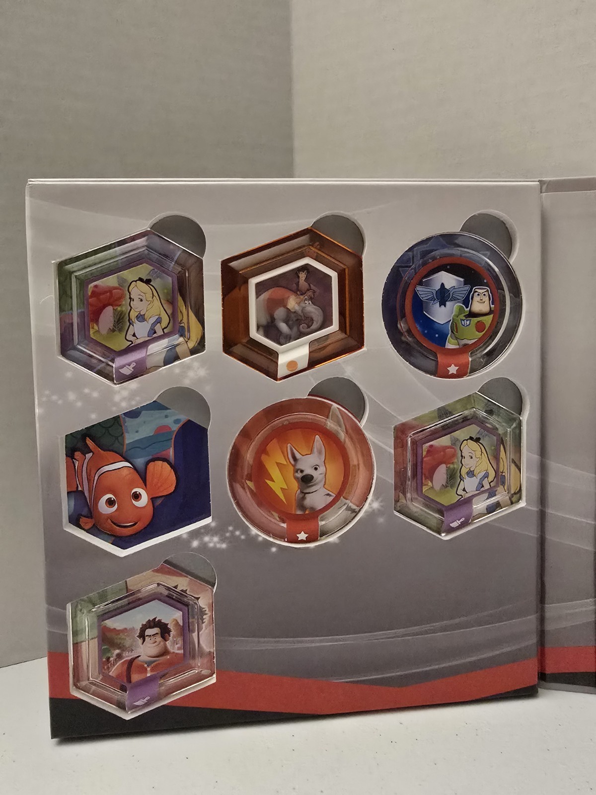 Disney Infinity Power Disc album with 11 Discs