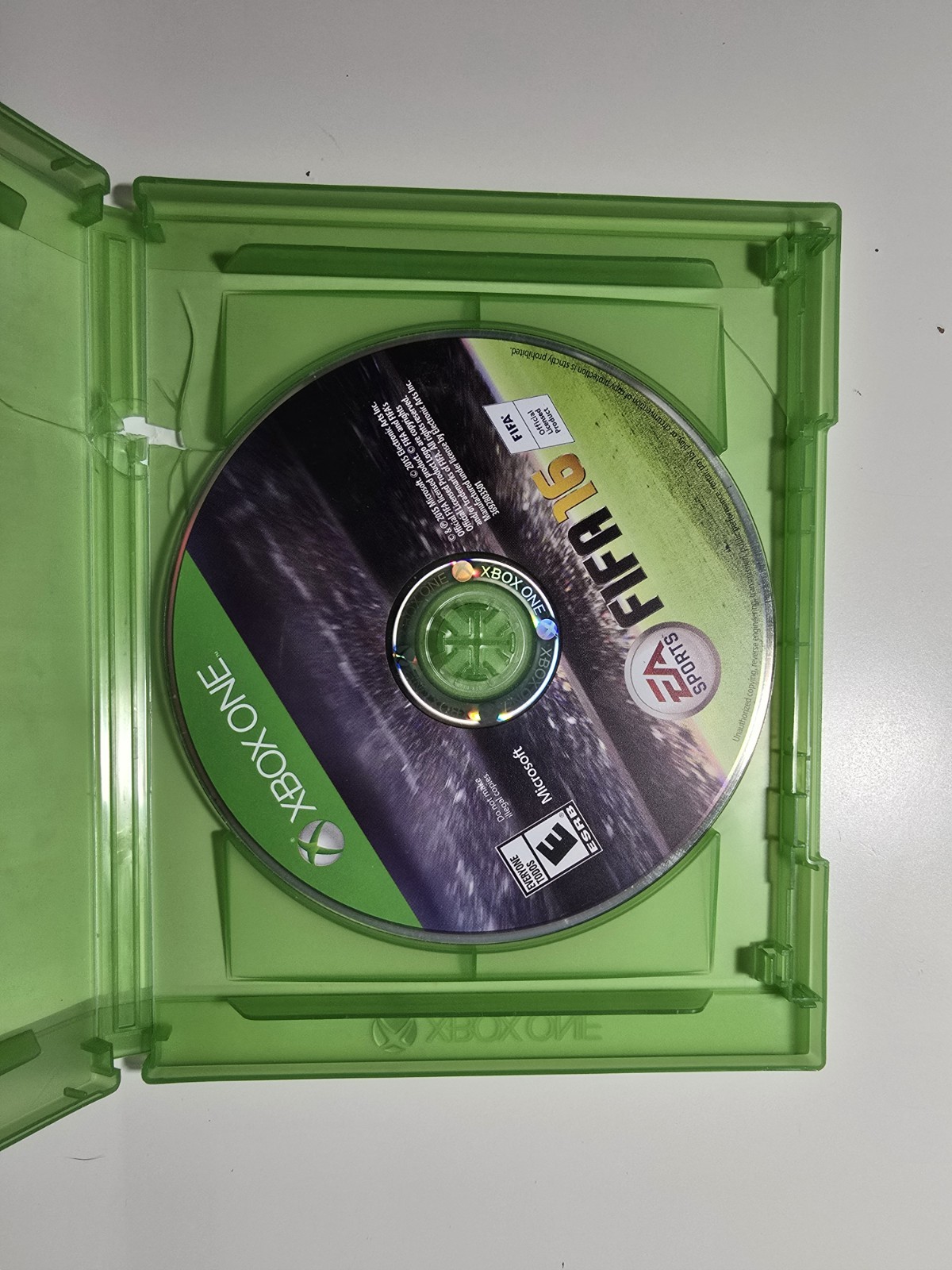 EA Sports FIFA 16 Xbox One E Soccer Sports Game Online Play NTSC-U/C