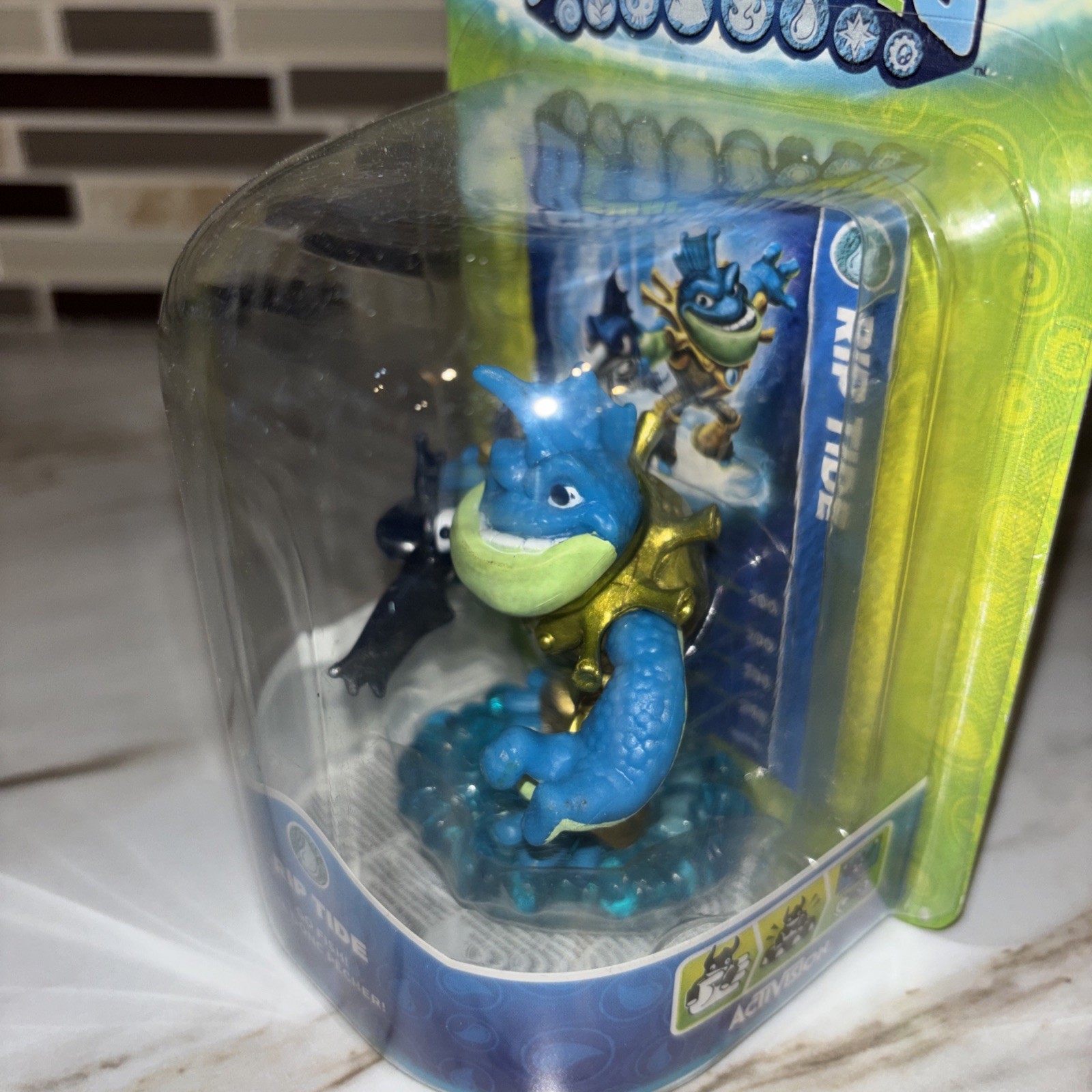 NIB Skylanders Swap Force Rip Tide