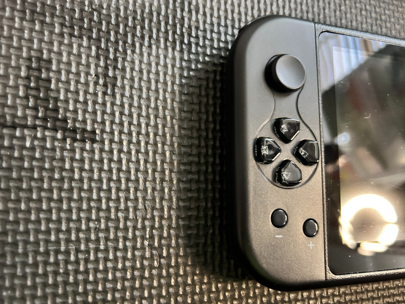 X80 GAMING HANDHELD (64GB GAME CARD) FREE BT EAR BUDS (GXRG)
