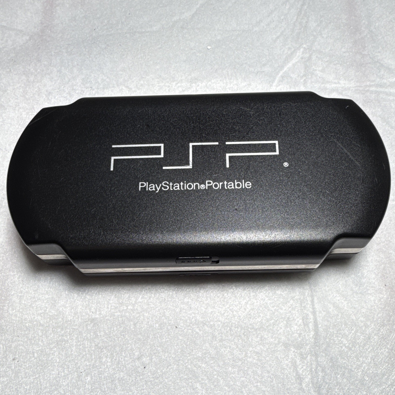 PlayStation Portable Rigid Plastic Game Case for Sony PSP with Partitions Black