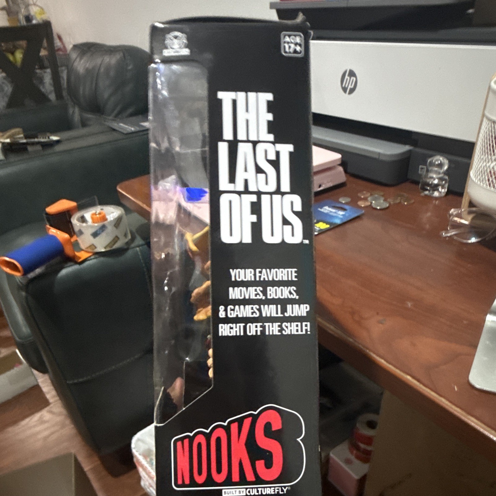 CultureFly Nooks The Last of Us Clicker Vinyl Bookend LAQ001AWM