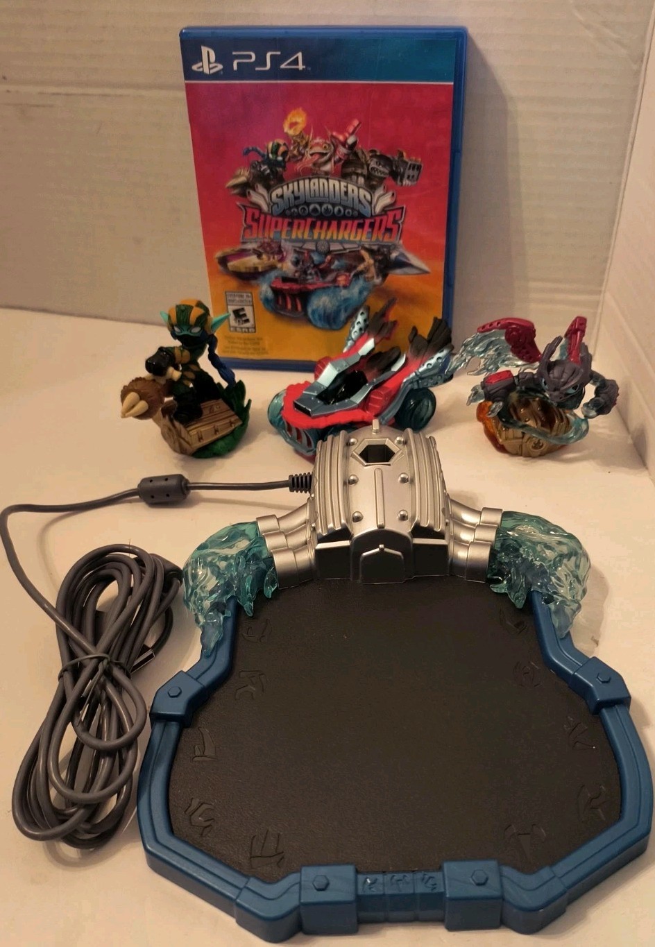 Skylanders Superchargers PS4 Starter Pack Game Stealth Elf Hot Streak Spitfire