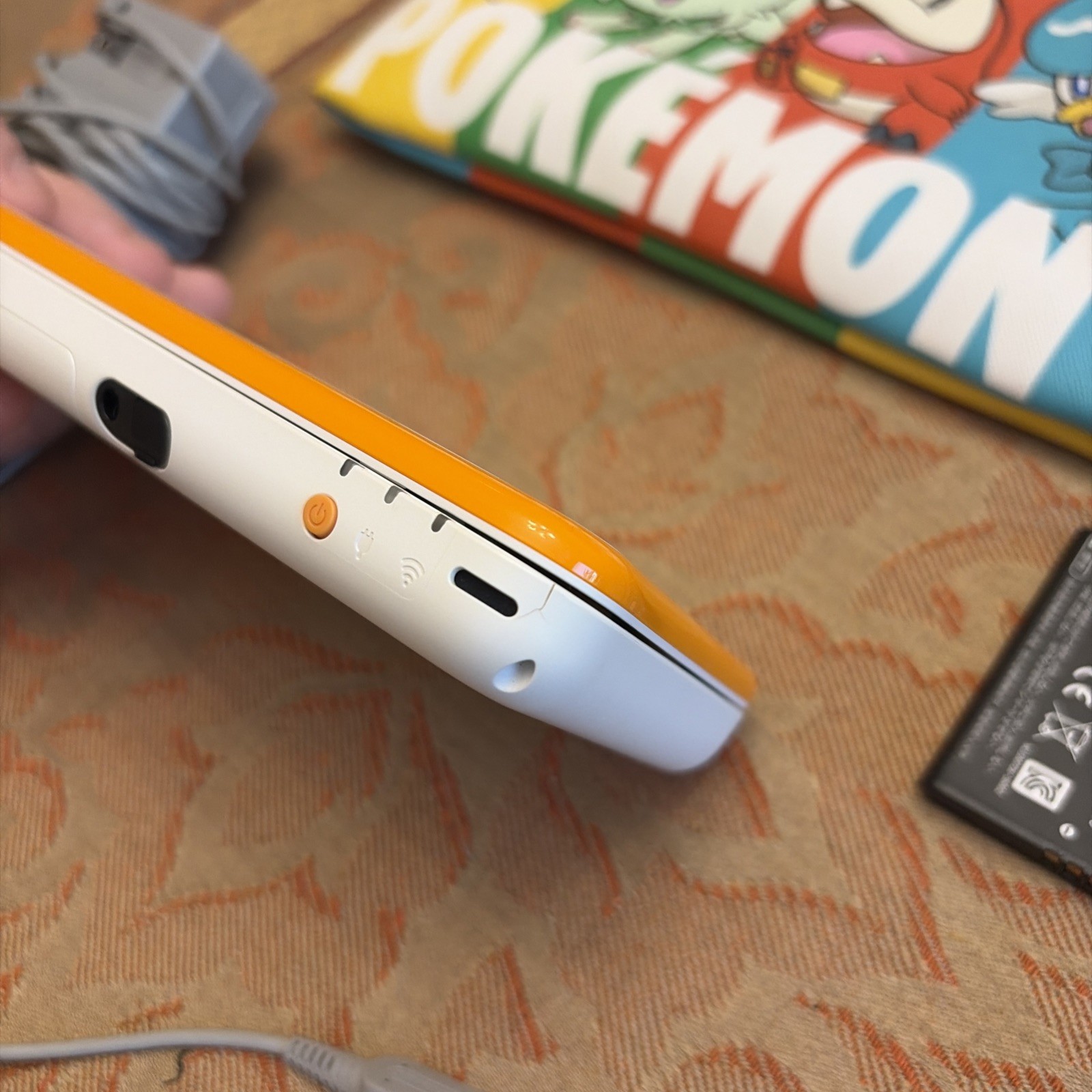 New Nintendo 2DS XL Region Free w/ Charger Stylus Case | White Orange |
