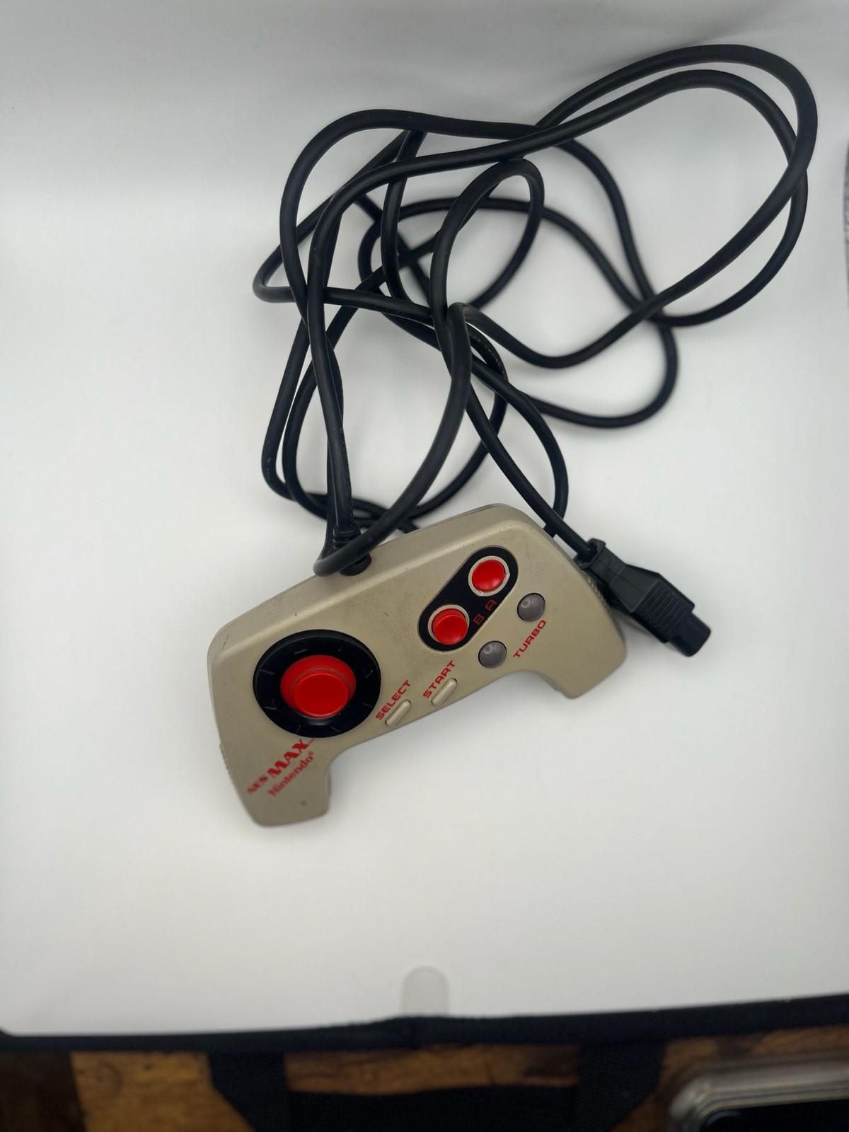 Nintendo NES Max Controller (Model NES-027)(B)