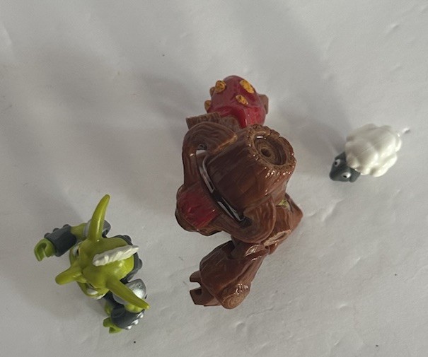 SKYLANDERS Mega Bloks Mini Figures: Tree Rex & Troll With Sheep Figures