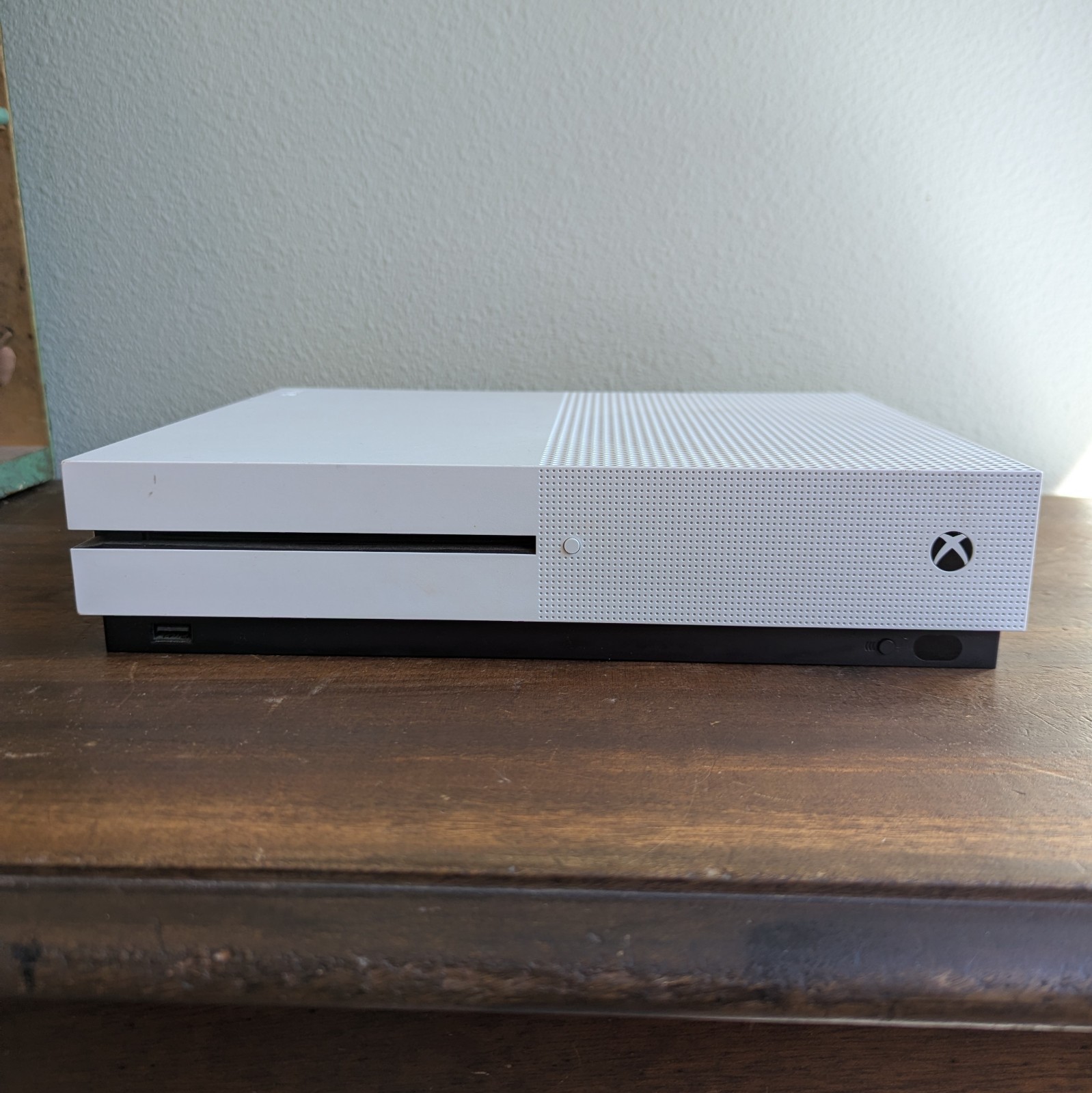 Microsoft Xbox One S 1TB White Gaming Console with Cords & Wireless Controller