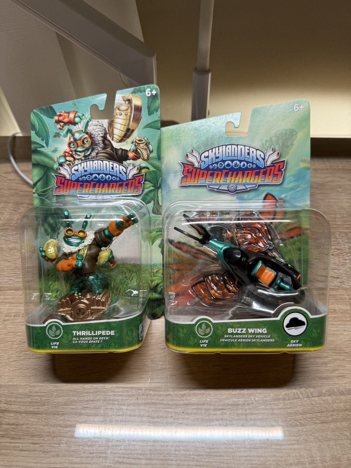 Skylanders Superchargers Thrillipede and Buzz Wing Vehicle – SEALED NIB!