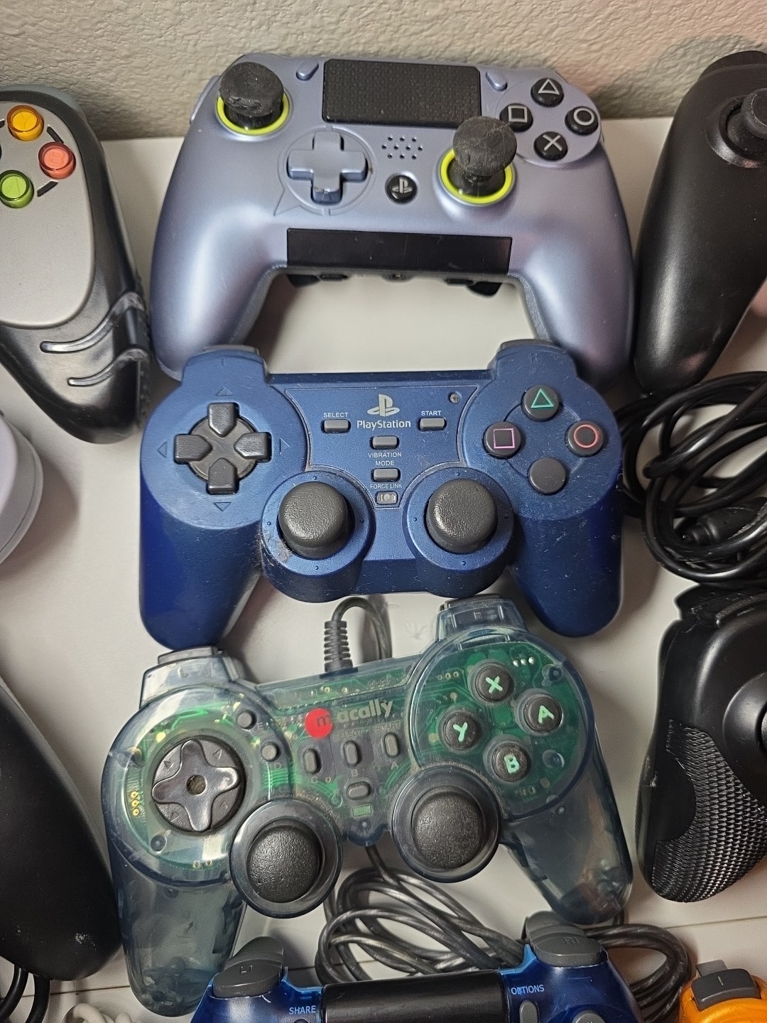 Lot Of 3rd Party Video Game Controllers & Accessories For Wii Xbox PS – Untested