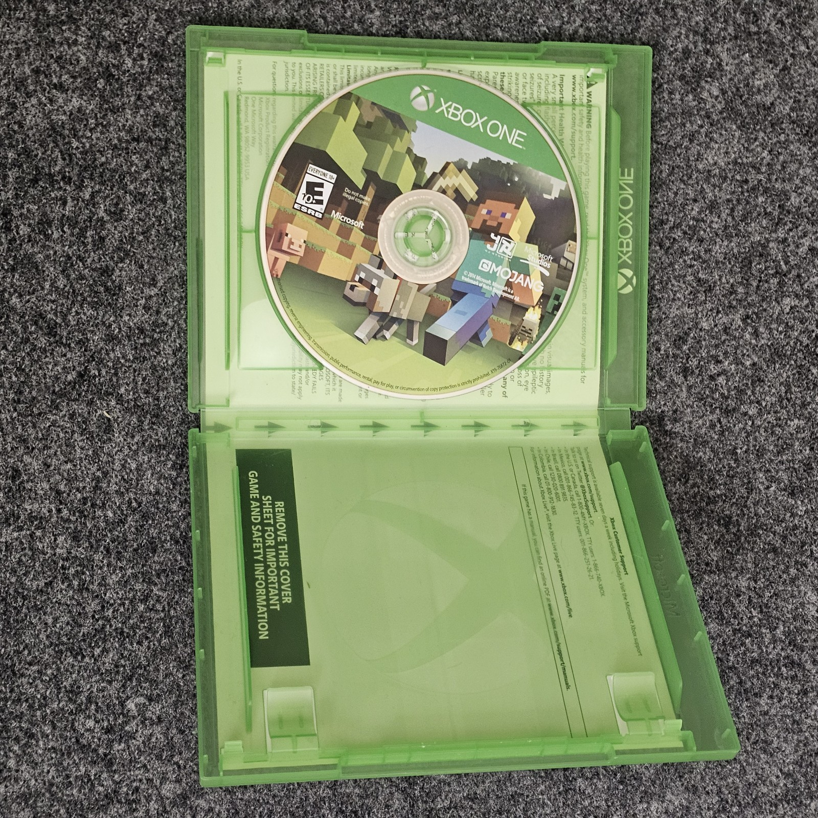 Minecraft Xbox One Edition CIB Complete Microsoft Mojang Video Game Untested