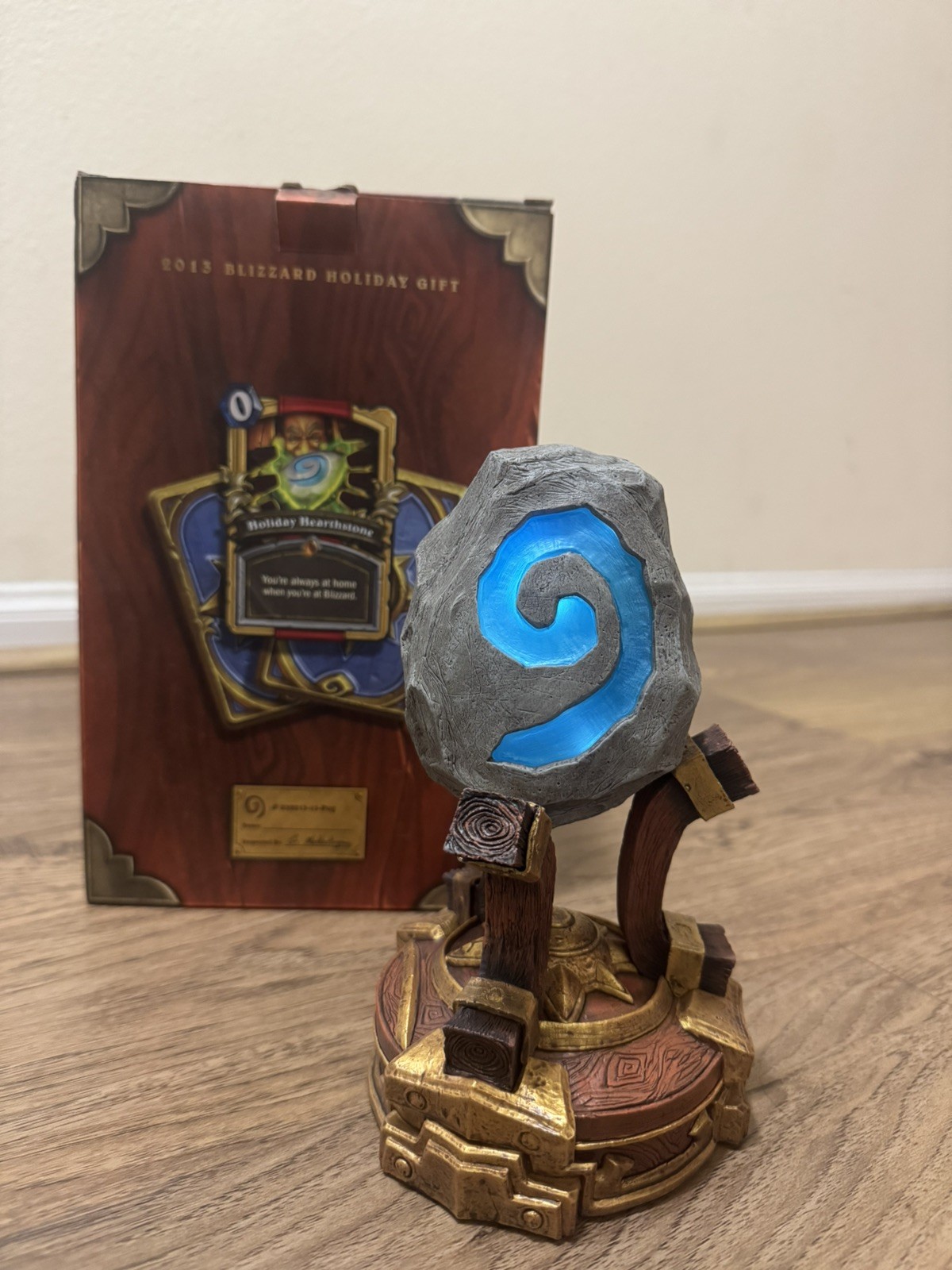 Hearthstone Blizzard Employee Holiday Gift Statue Sculpture 2013 Lights Up Works