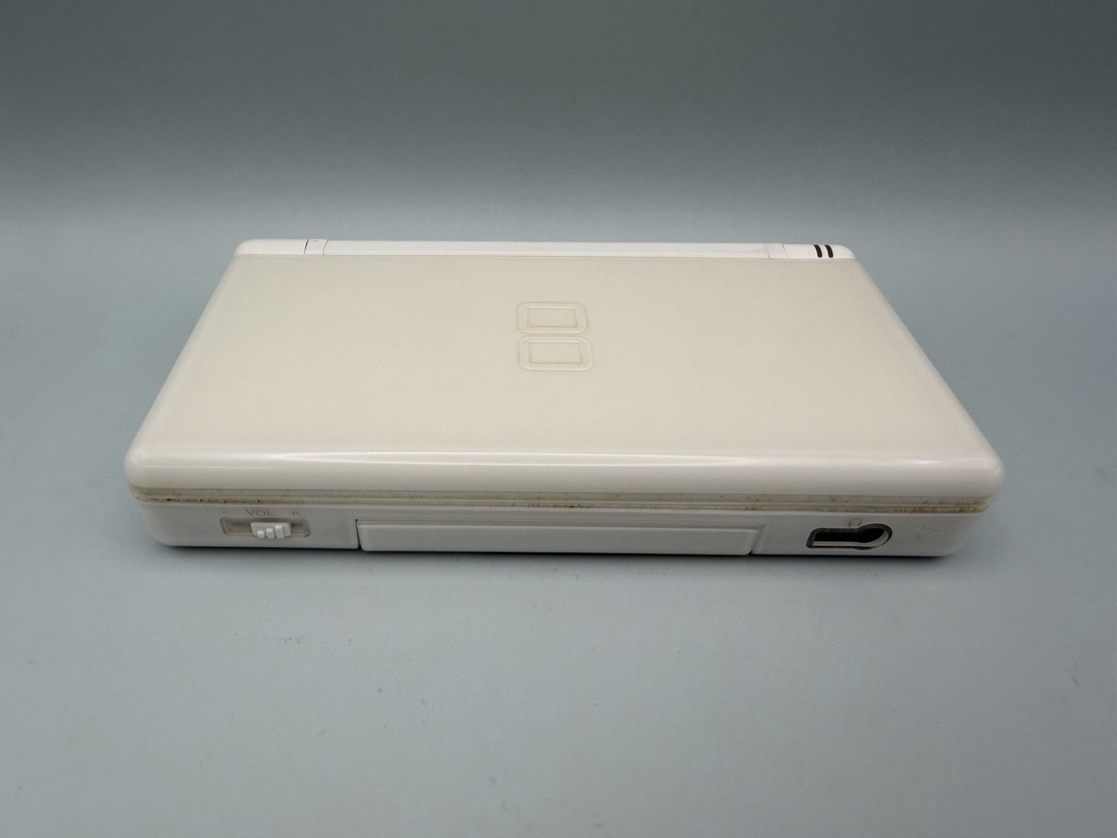 Polar White Nintendo DS Lite Console USG-001 with charger