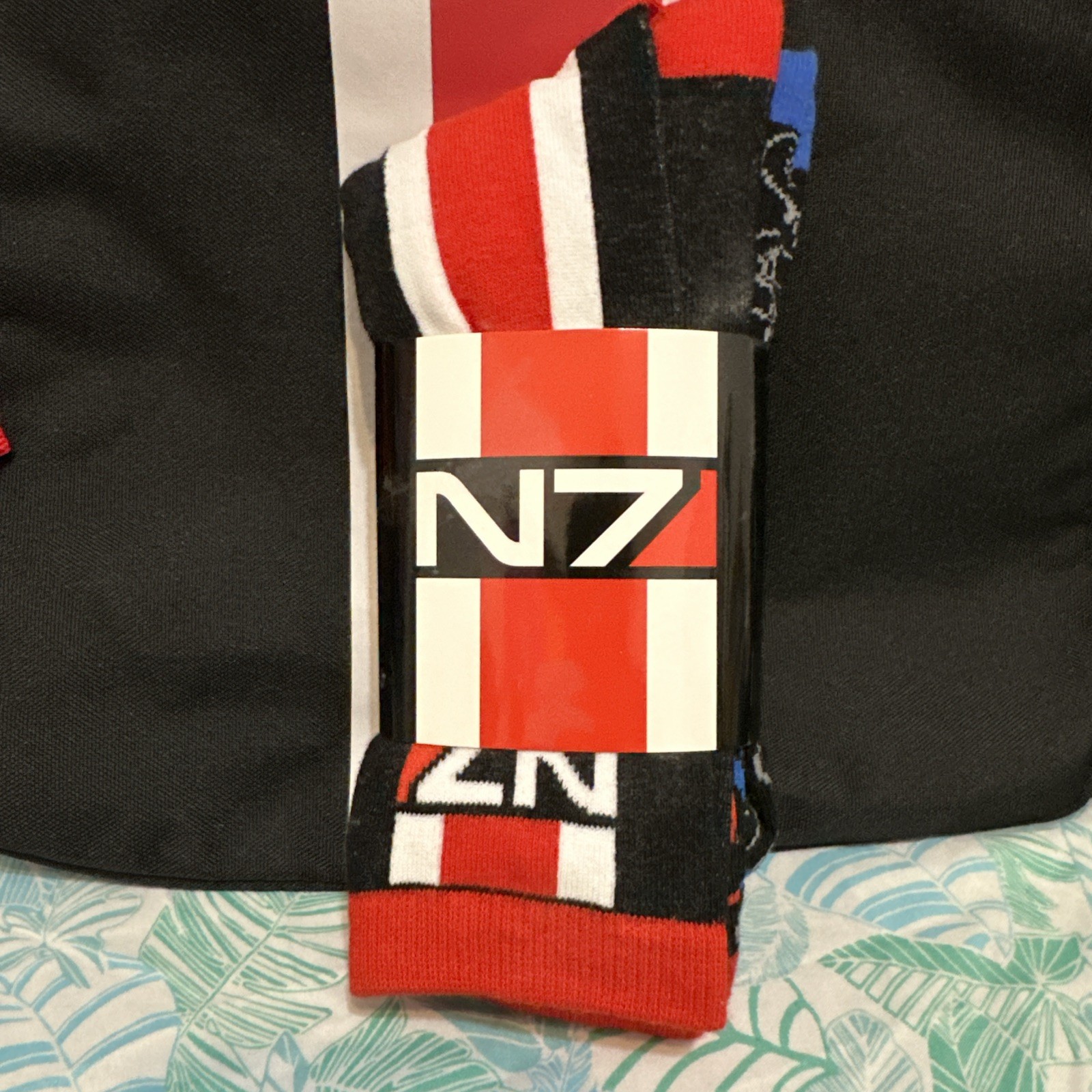Mass Effect N7 Set: Bookbag socks shotglasses nomad ND 1 Official Bioware 2018