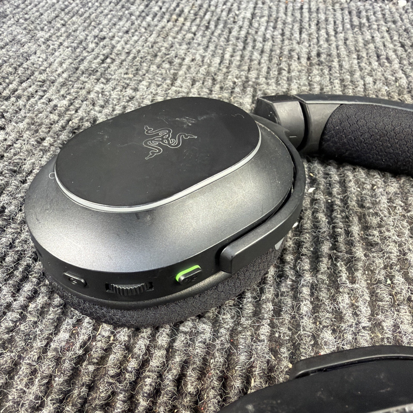 Razer Barracuda X Chroma Wireless Gaming Headset Headphones 2.4GHz – Tested