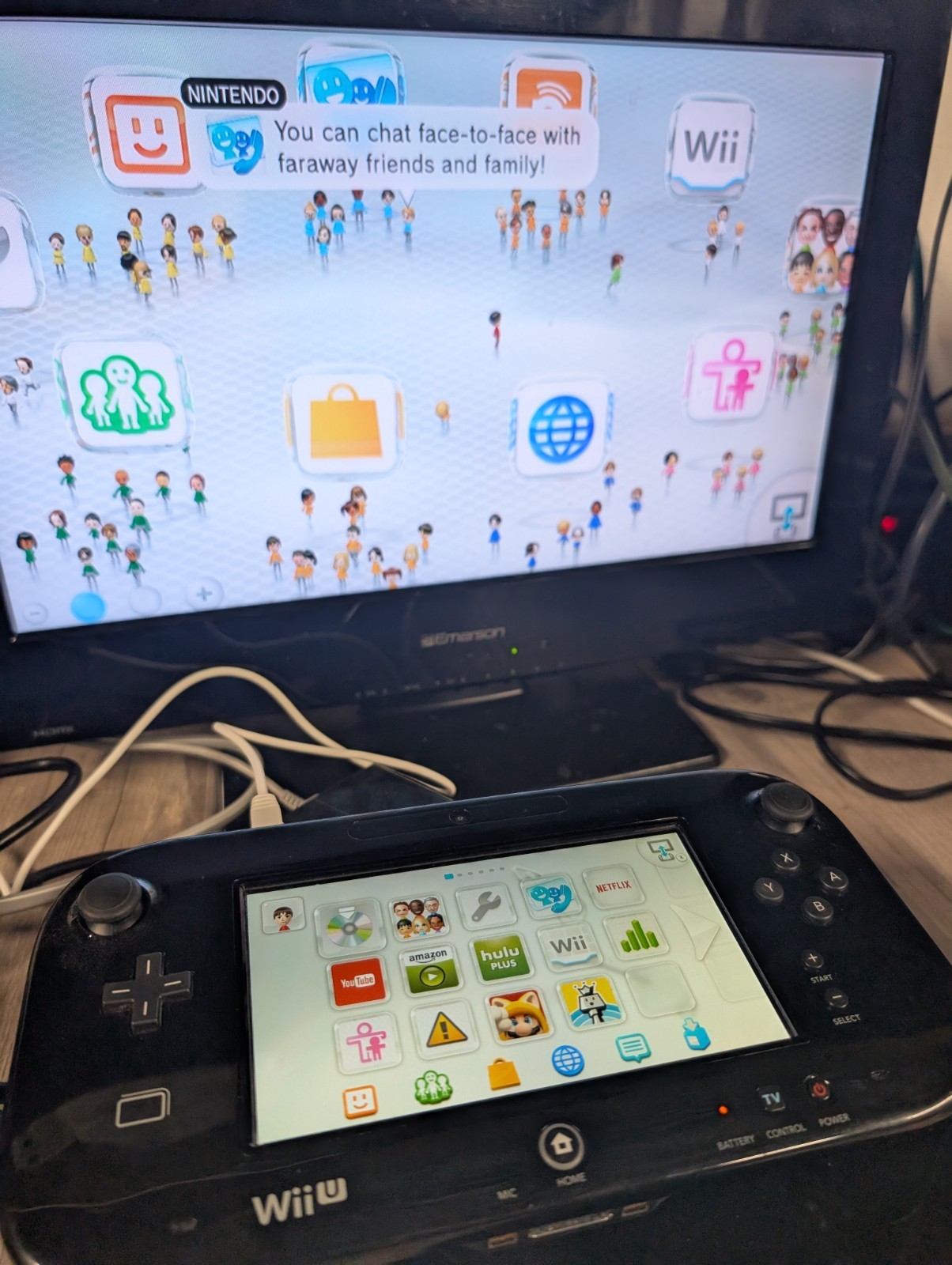 Nintendo Wii U Launch Edition 32GB Black Handheld System w/ Mario Game