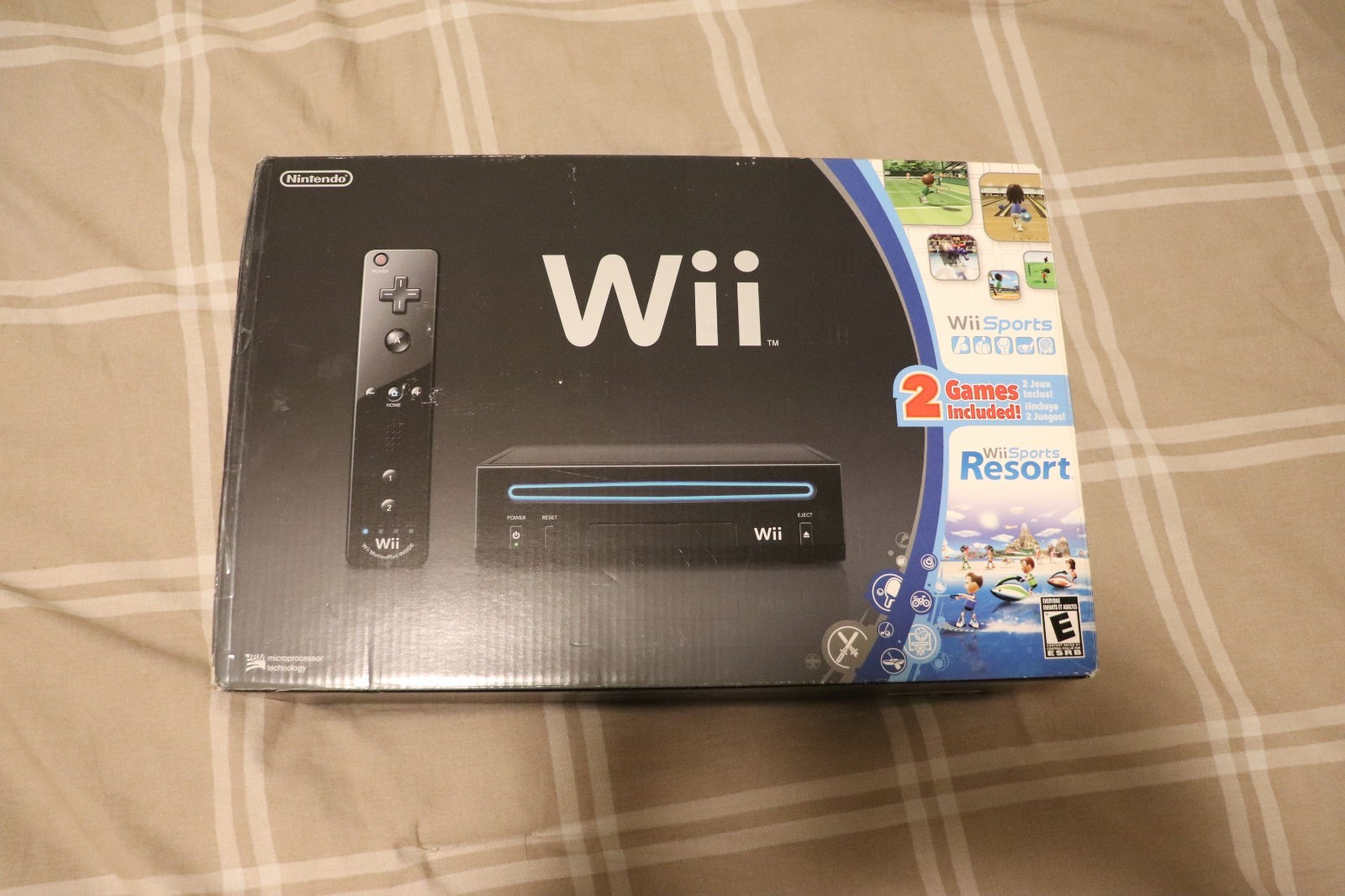 Nintendo Wii Console Wii Sports Bundle Black with box