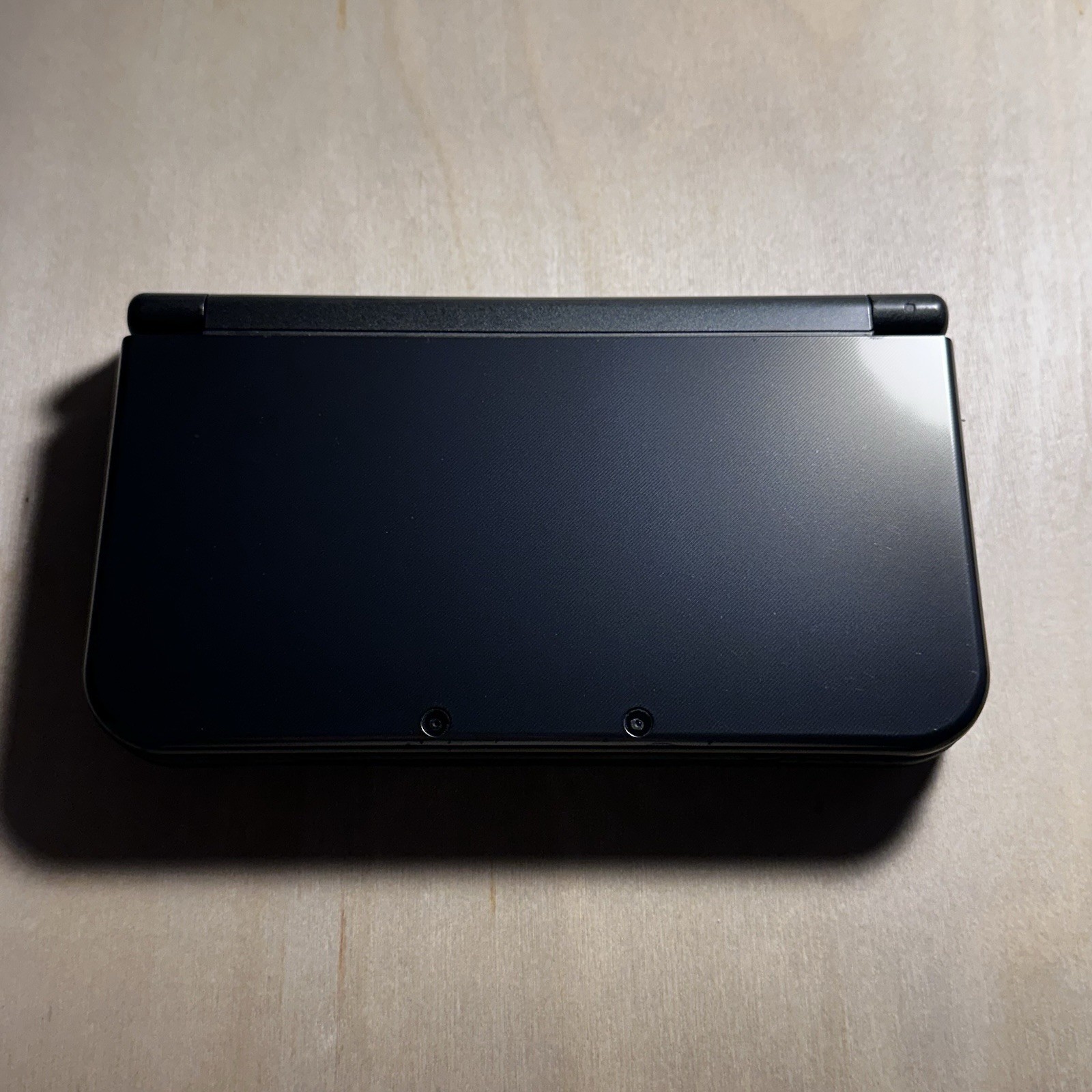New Nintendo 3DS LL XL Top IPS Region Unlocked Metallic Black Bundle W/ Charger