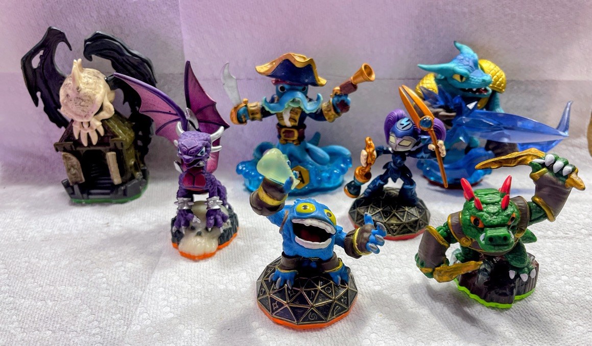 Activision Skylanders Spyro’s Adventure Figure Lot – Lot of 7 figures