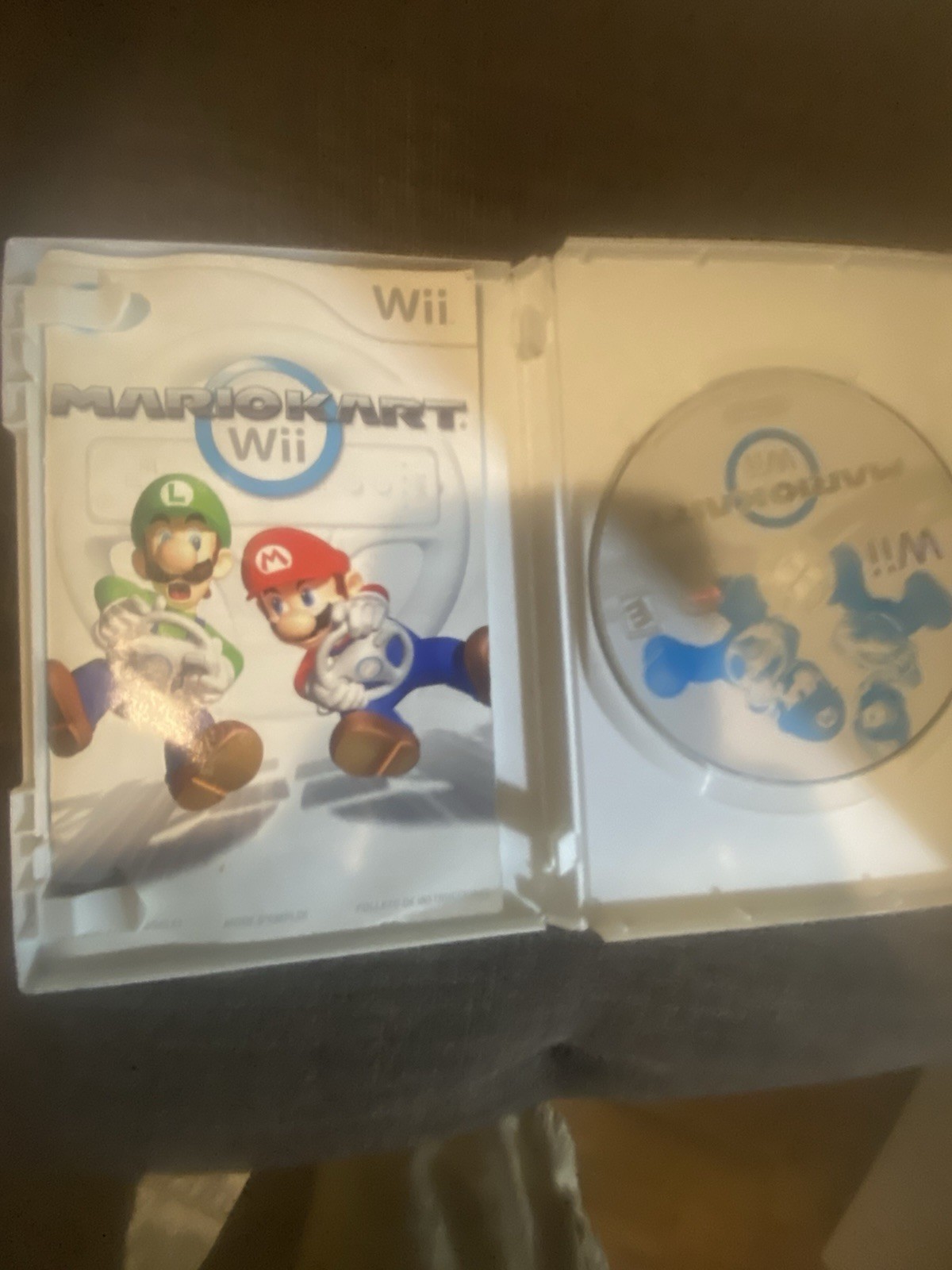 Nintendo Mario Kart Wii Racing Game Wi-Fi Compatible w/ Case & Disc + 2 Wheels