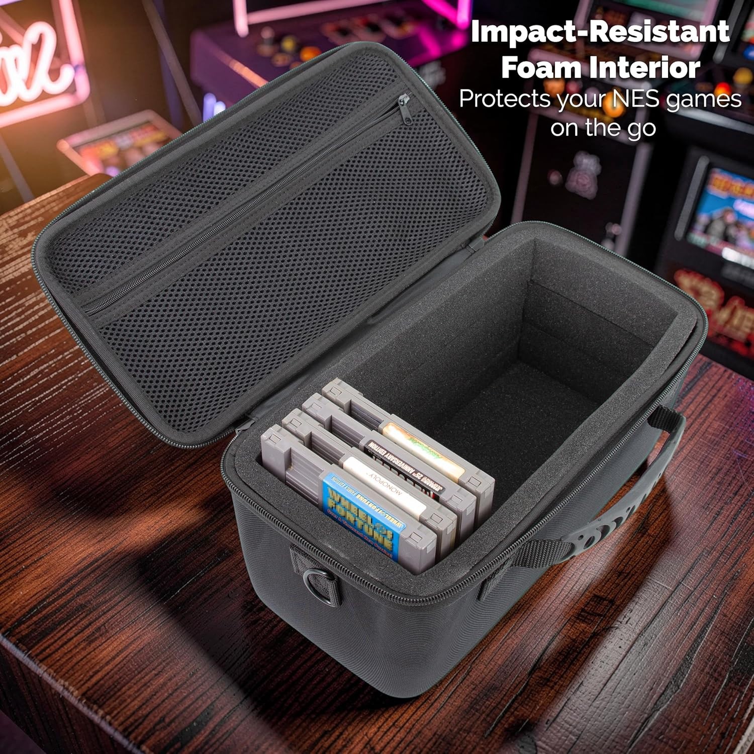 CASEMATIX NES Game Storage Case Holds 15 Cartridges Hard Shell Travel Protection