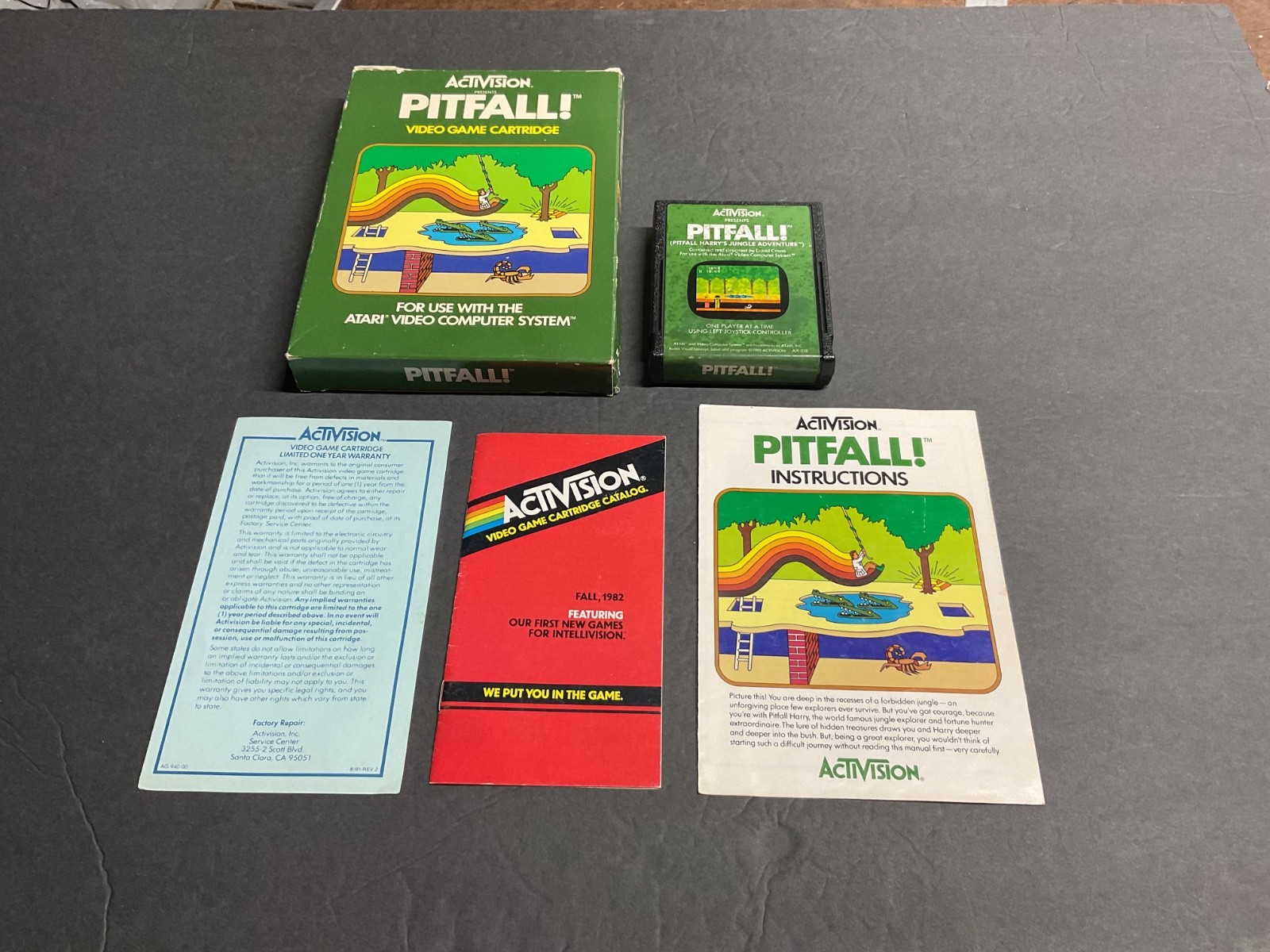 Atari 2600 Pitfall Game Complete in Box Tested CIB