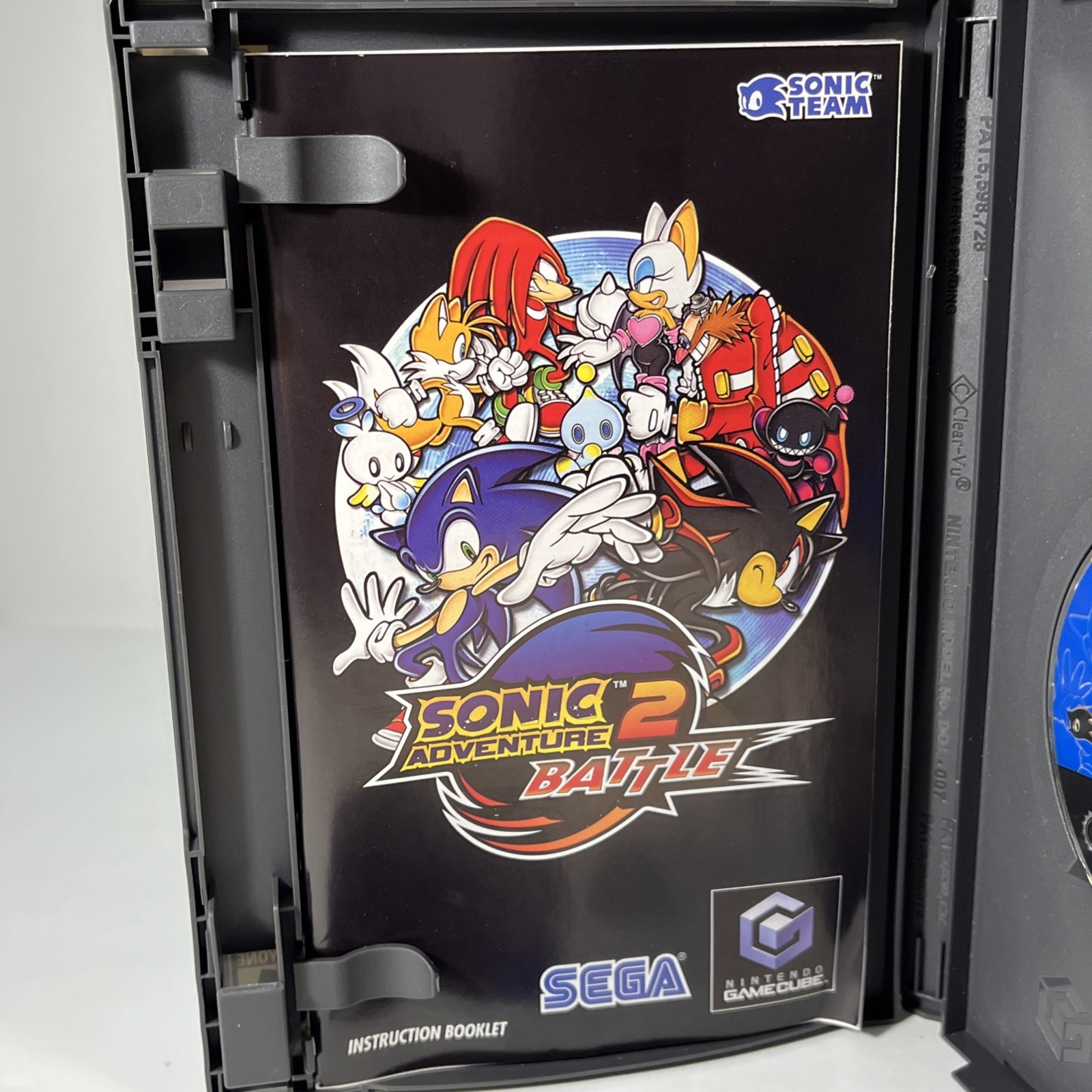 Sonic Adventure 2 Battle (Nintendo GameCube, 2004) CIB Complete w Manual