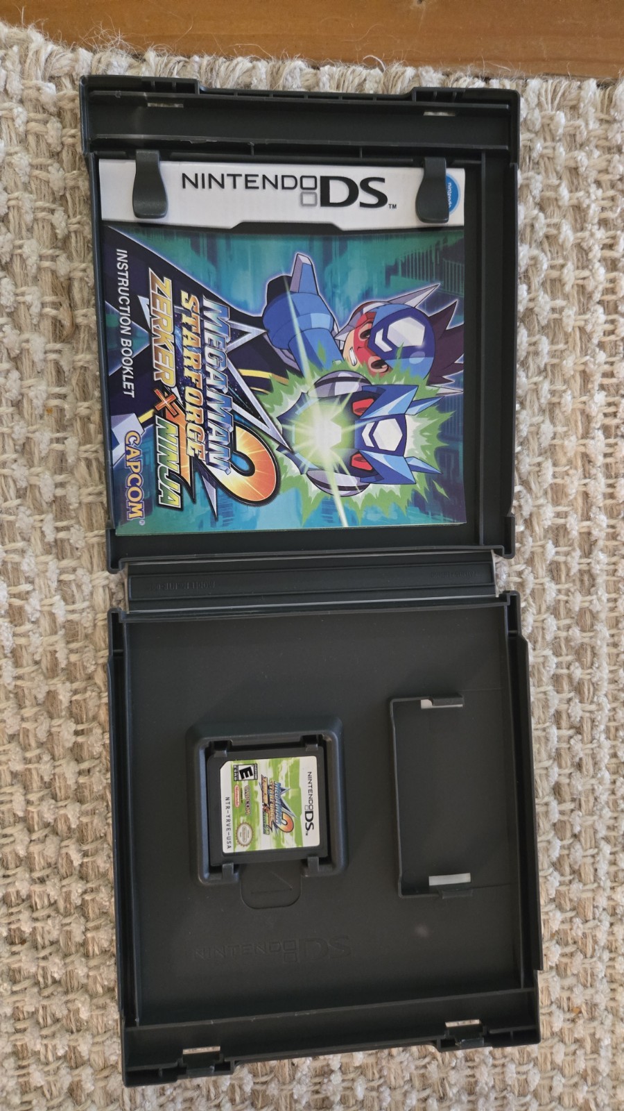 Mega Man Star Force 2 Zerker X Ninja Nintendo DS CIB Complete