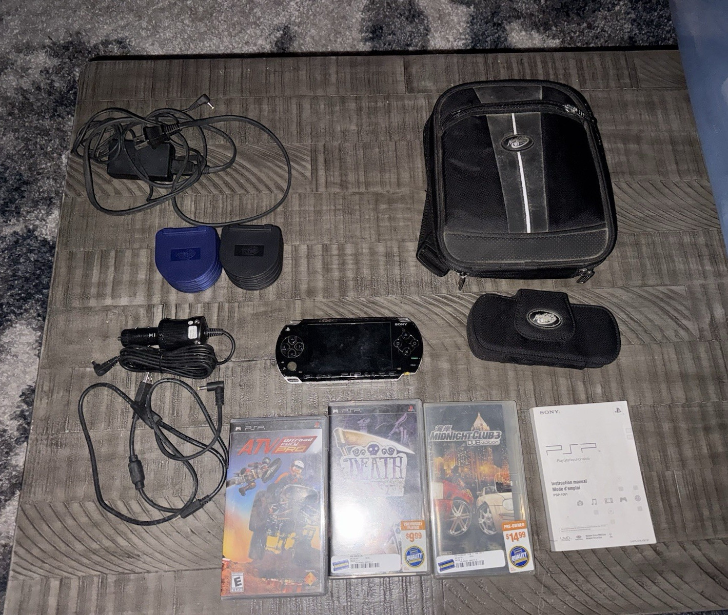 Sony PSP-1001 Handheld Console Bundle w/ Charger, MadCatz Case, 3 Games. Tested