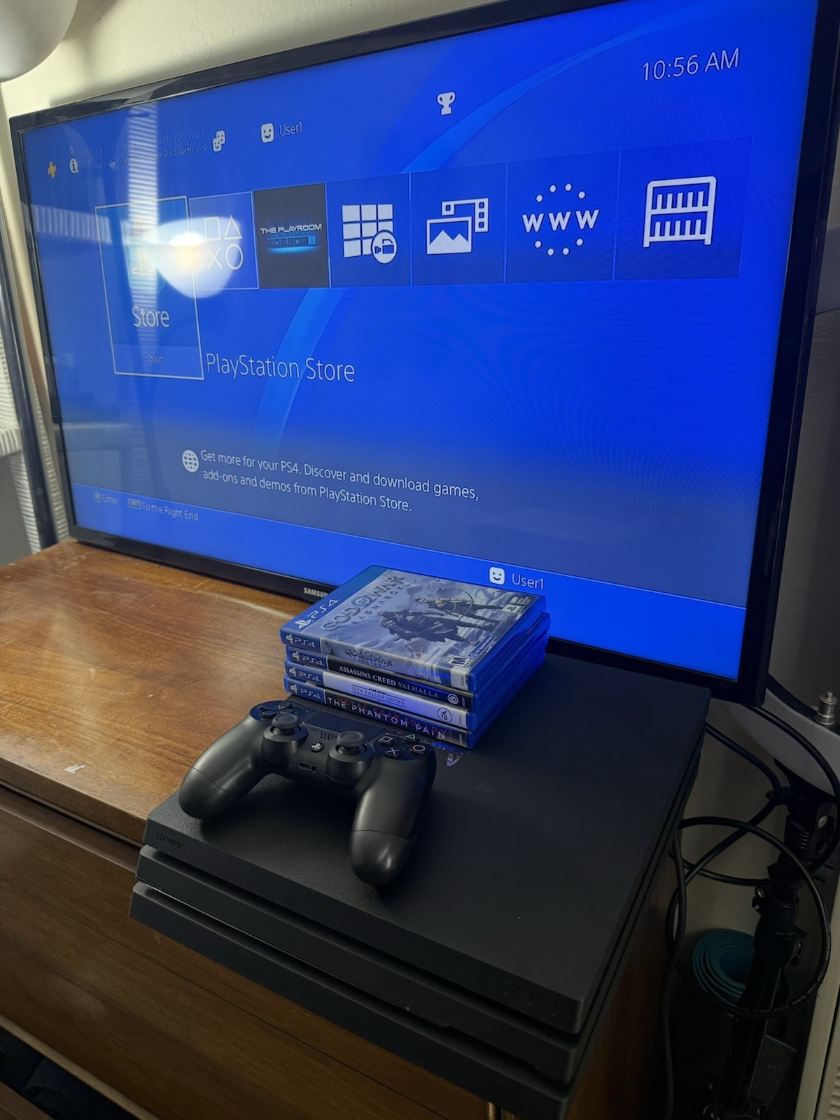 Sony PlayStation 4 Pro PS4 1TB Black Console w/Cables! w/Controller, Tested