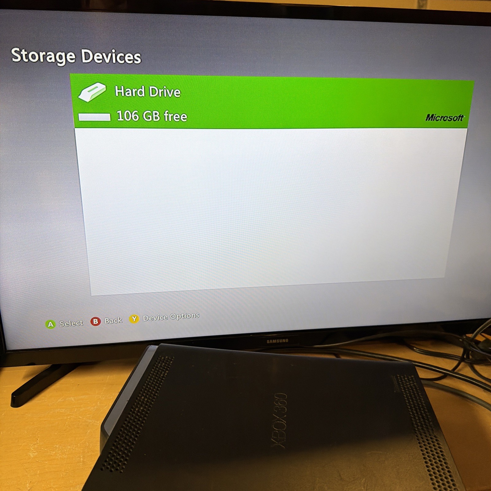 Microsoft Xbox 360 120GB HDD Falcon Phat Console 11/2009. Console Only Read Desc