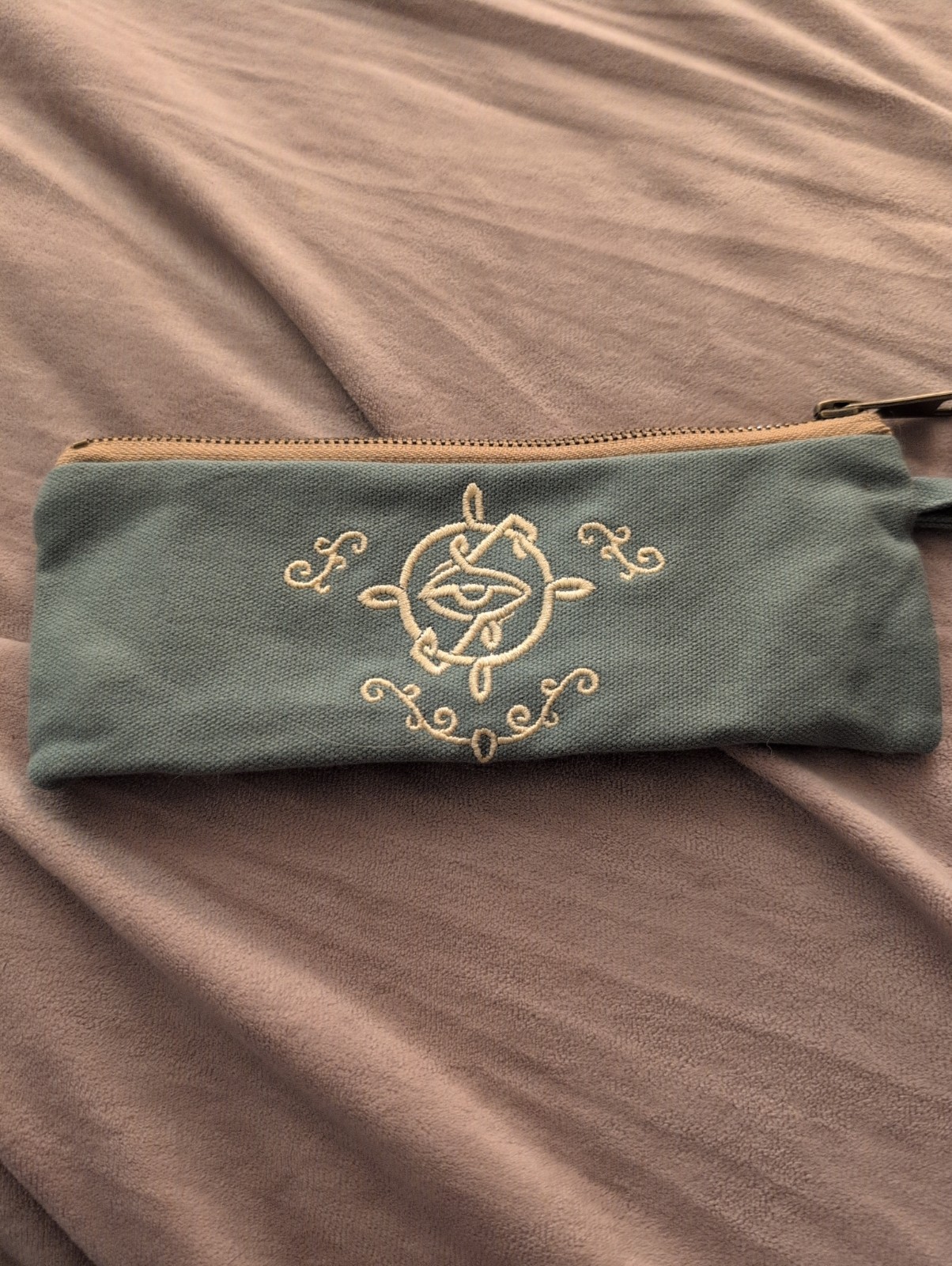 The Elder Scrolls Eye Of Horus Pouch With Bag Clip. Loot Crate EXCLUSIVE