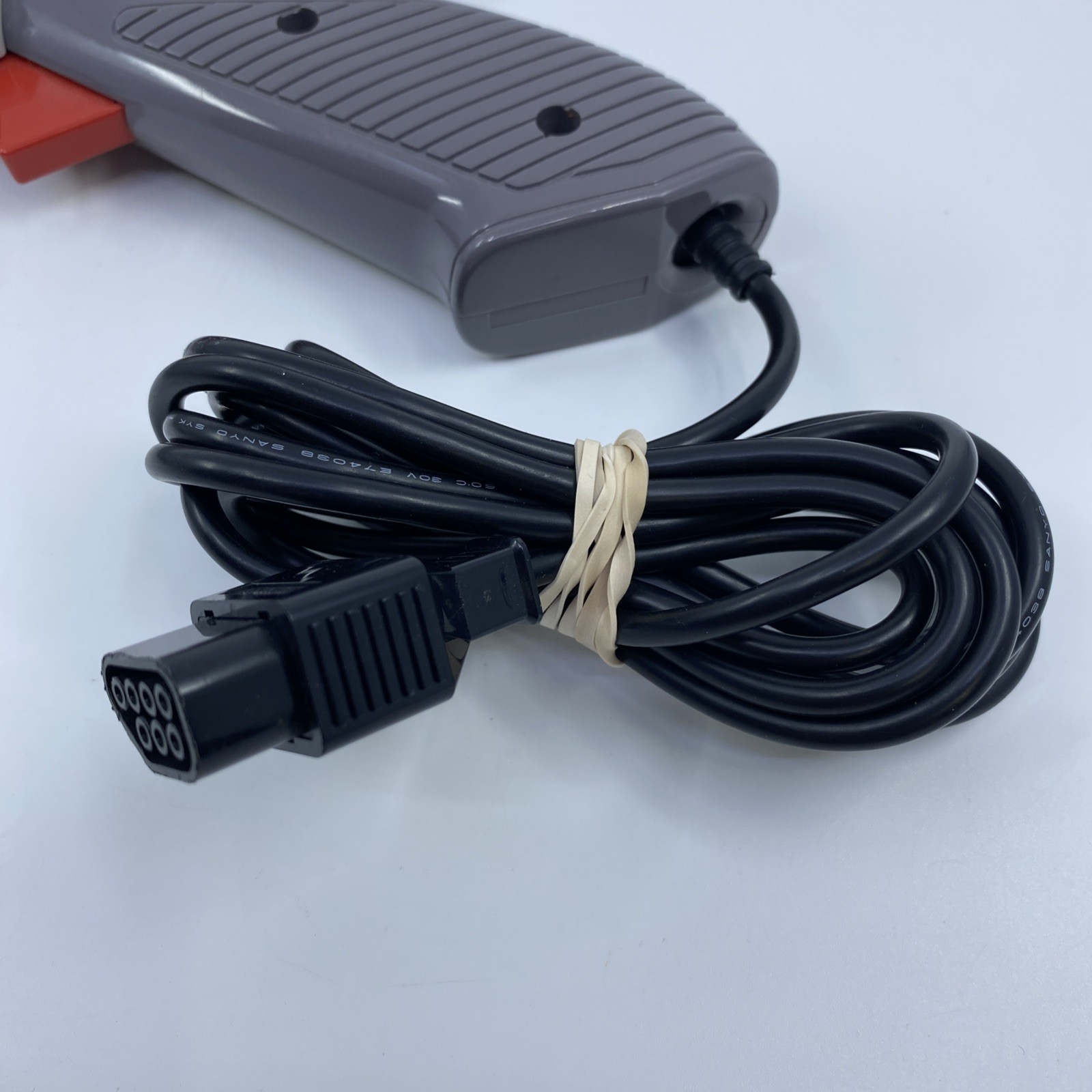 Nintendo NES Zapper Light Gun Gray OEM 1985 Tested Working Duck Hunt