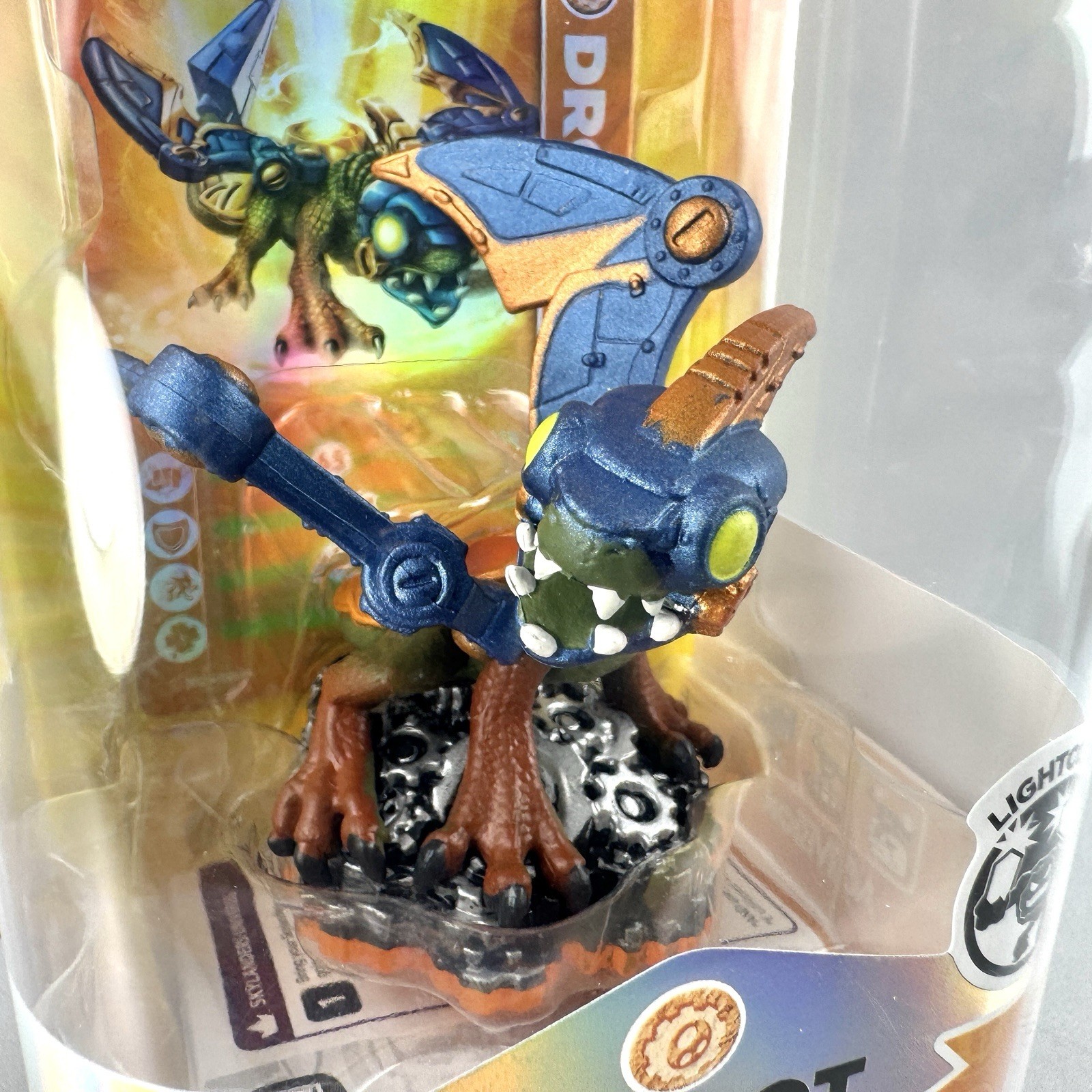 Skylanders Giants Drobot Lightcore Figure w/ Card – 2012 ActiVision NEW OPEN BOX
