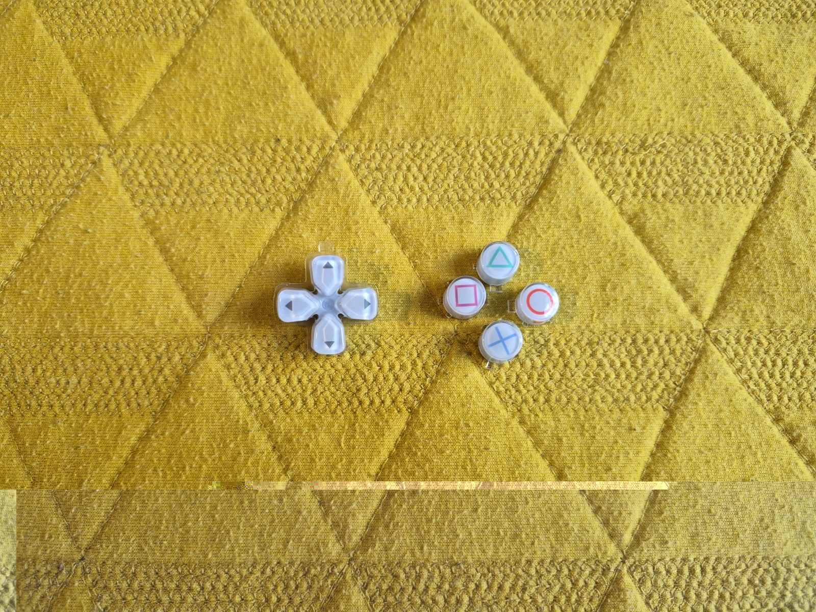 Sony PlayStation Portal replacement buttons – Retro White – NEW