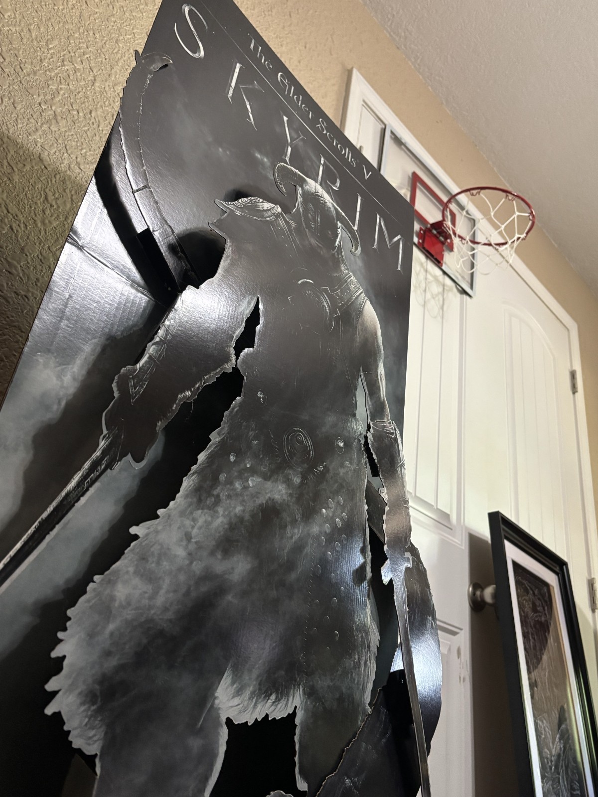 2011 ELDER SCROLLS V SKYRIM Standee Store Display Original GRAIL Launch XBOX 360